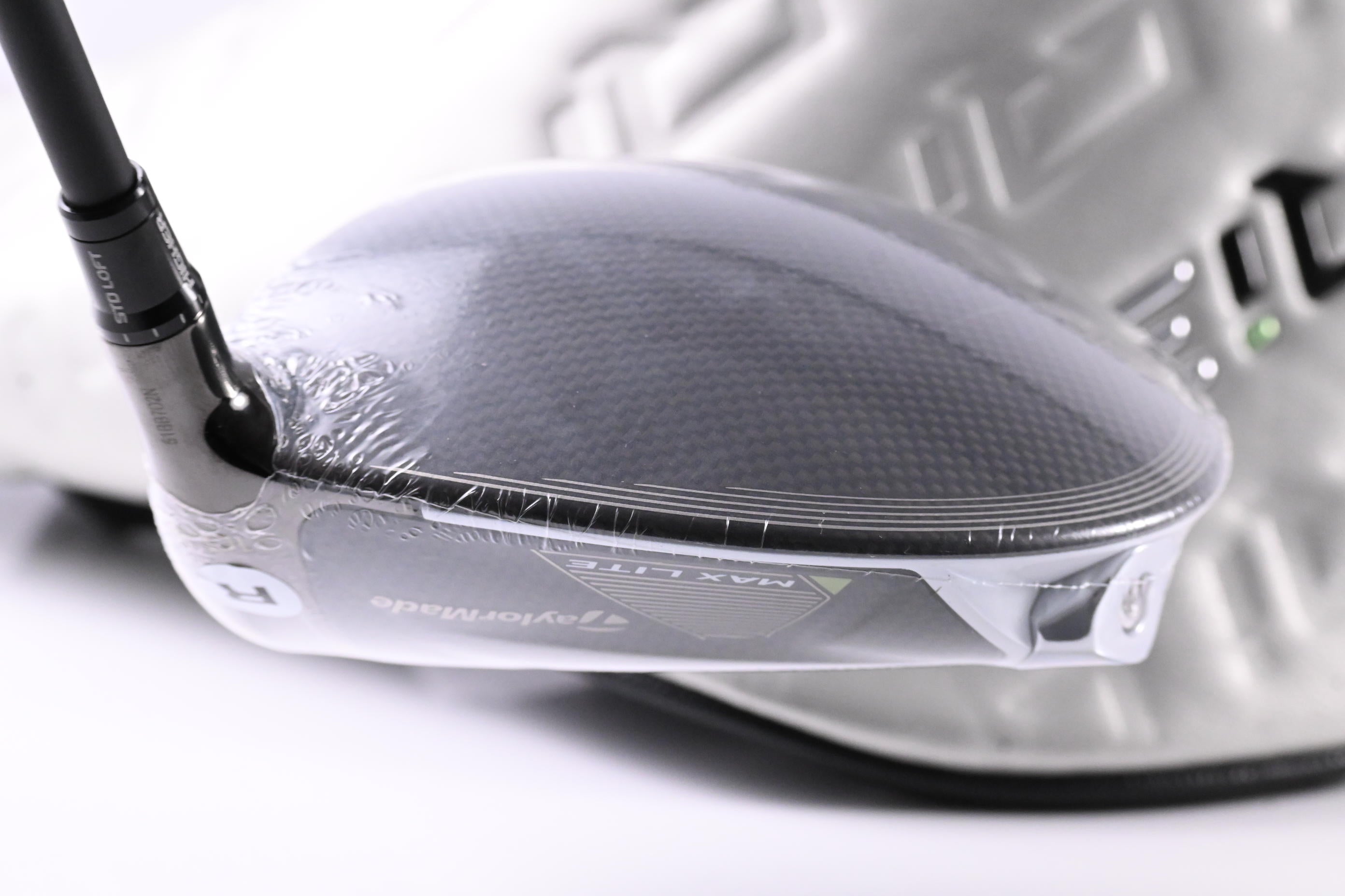 Taylormade Qi35 Max Lite Driver / 10.5 Degree / Regular Flex Vanquish 4 Shaft