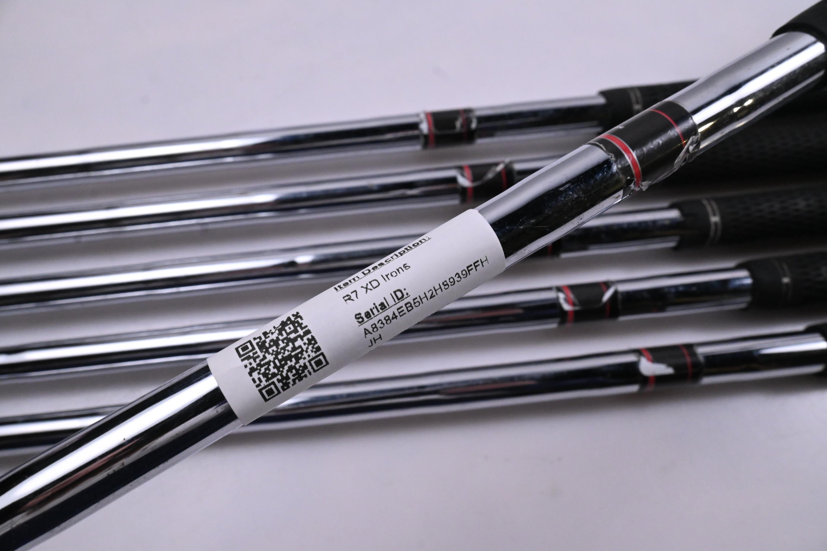 Taylormade R7 XD Irons / 5-PW / Regular Flex Taylormade Shafts