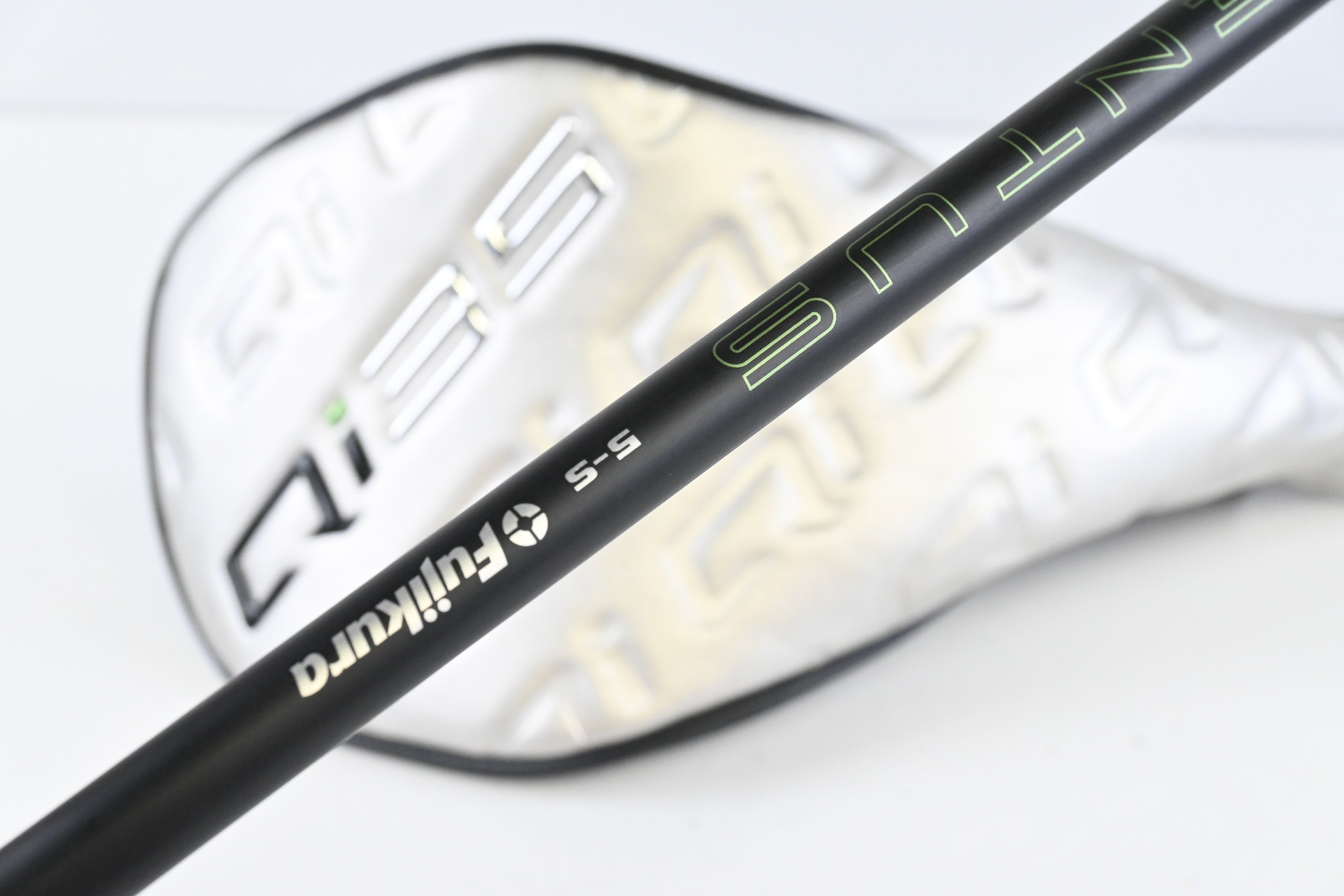 Taylormade Qi35 Driver / 10.5 Degree / Stiff Flex Fujikura Ventus Blue 5 Shaft