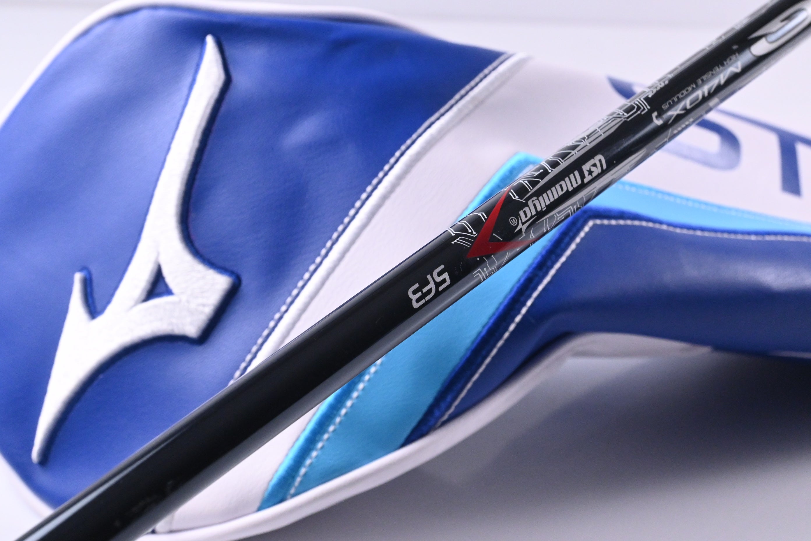 Mizuno ST-Max 230 Driver / 12 Degree / Regular Flex UST LinQ Red 5 M40X Shaft