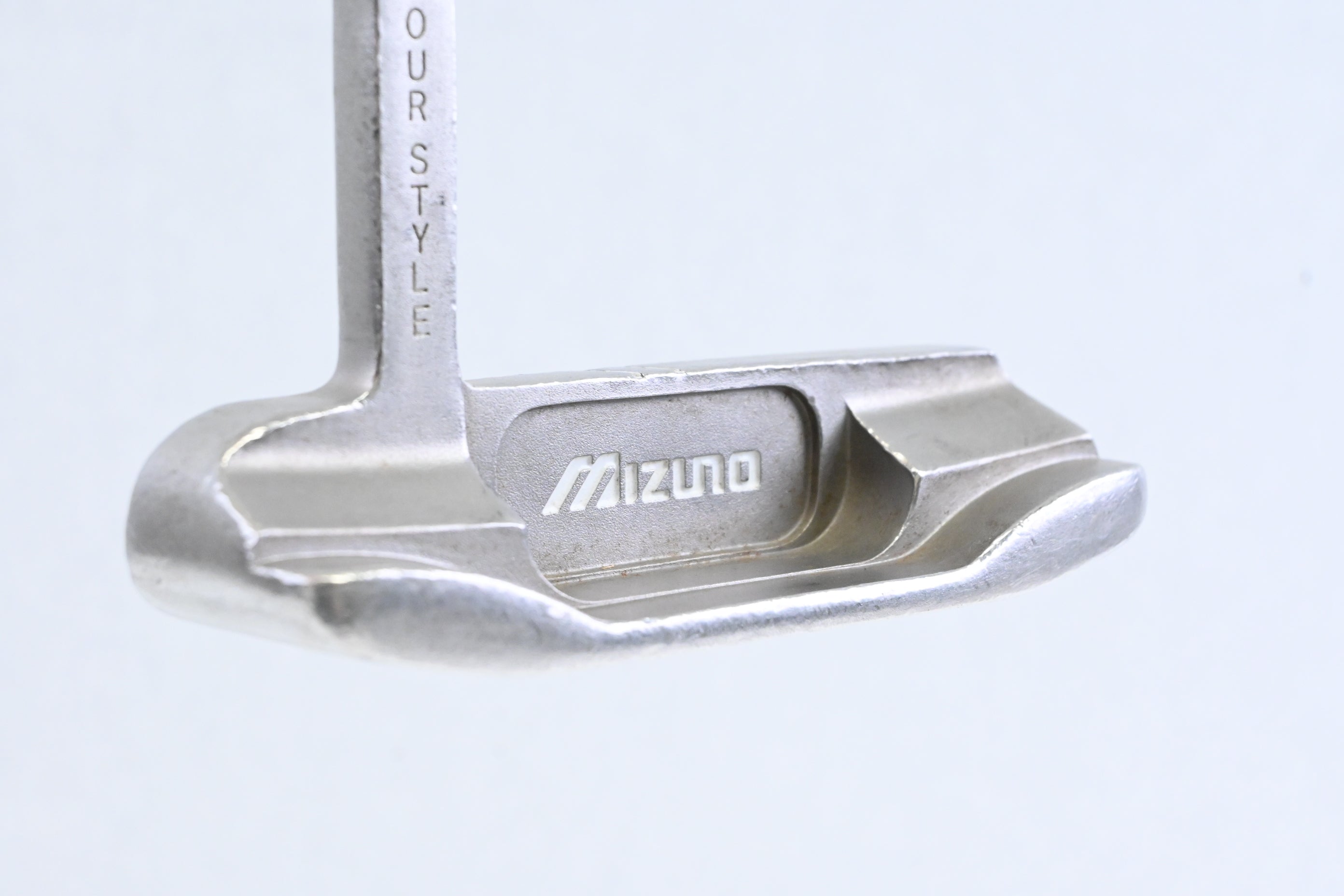 Mizuno Dare To Dream Putter / 35 Inch