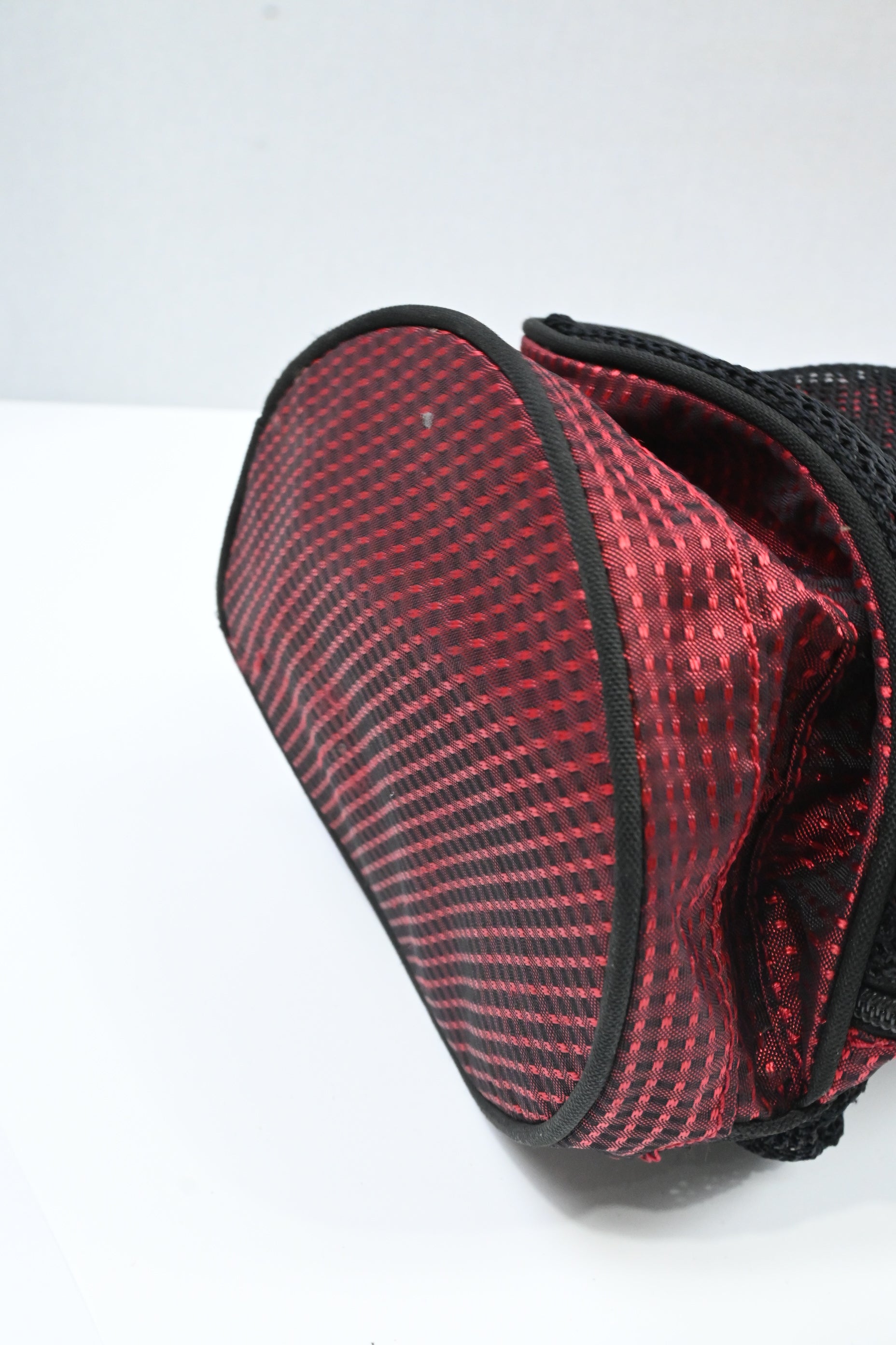 Sun Mountain X-Strap Pencil Bag / 2-Way Divider / Red, Black