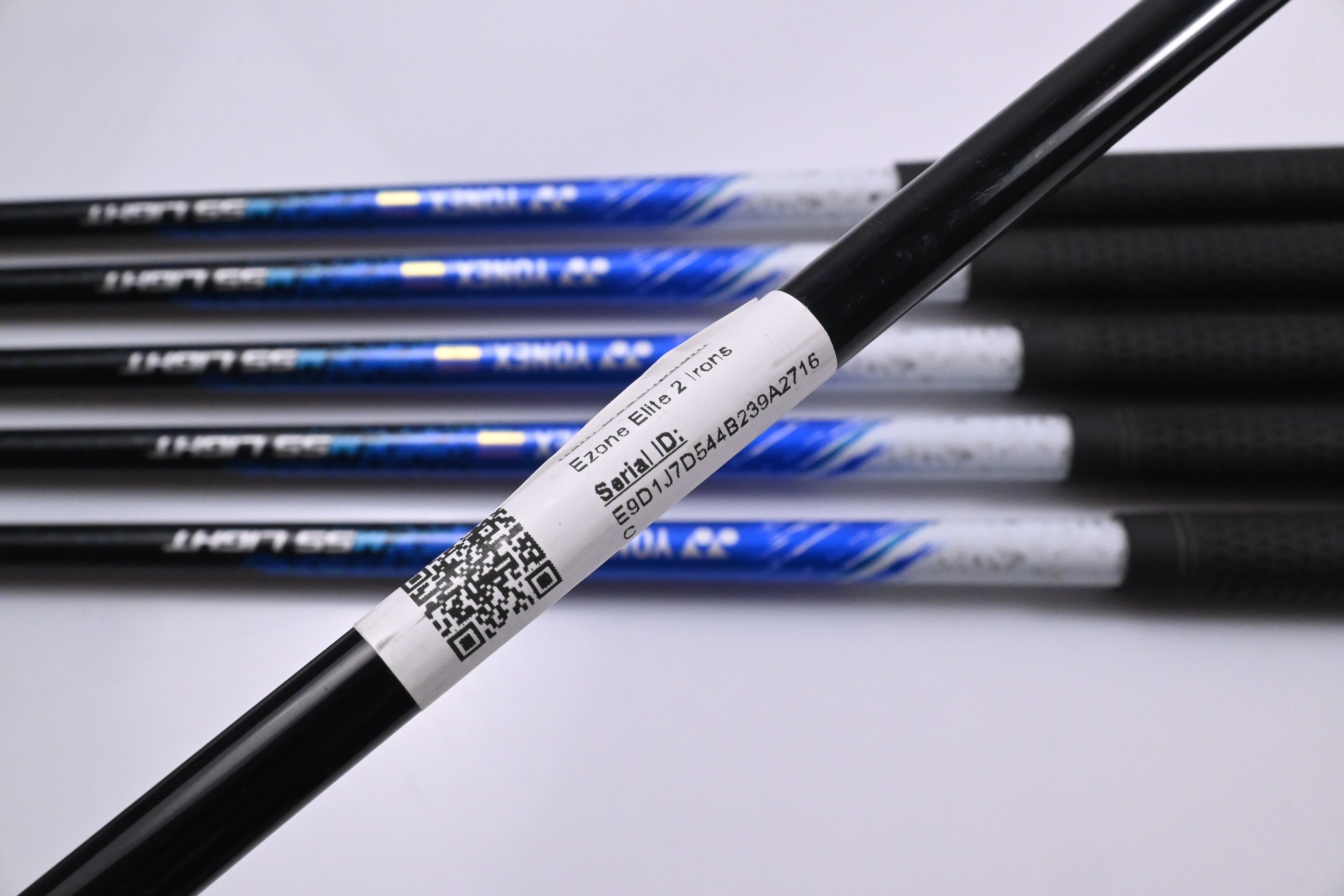 Yonex Ezone Elite 2 Irons / 6-PW+SW / Super Light flex Yonex M55 Light Shafts