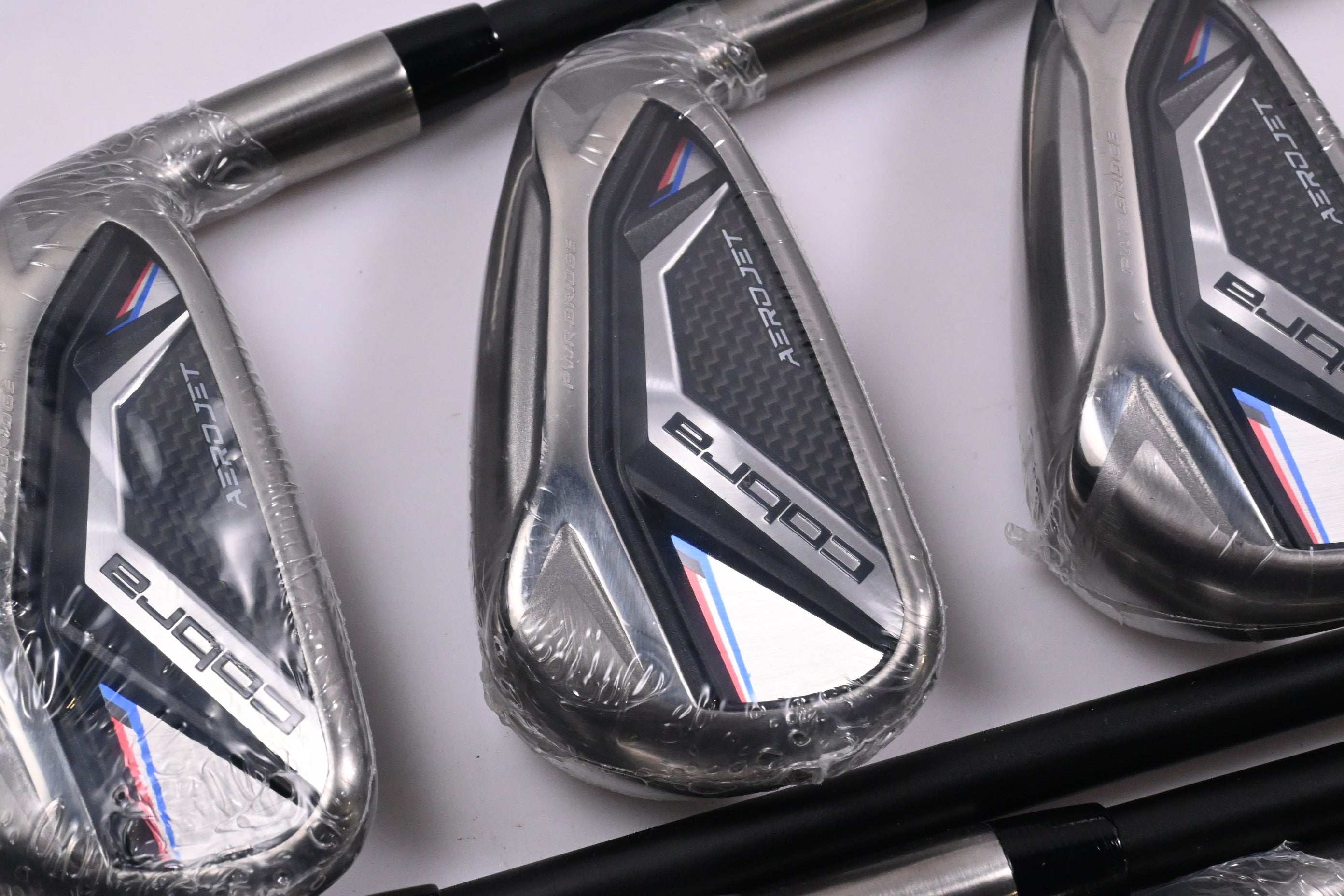 Cobra Aerojet Irons / 5-PW+SW / Senior Flex KBS PGi 65 Shafts