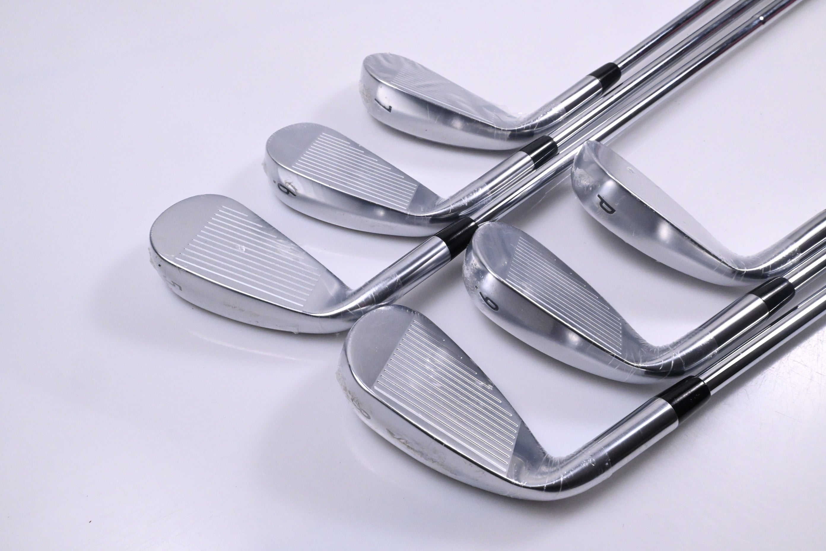 Callaway Quantum Max OS Irons / 5-PW / Regular Flex True Temper Elevate 85