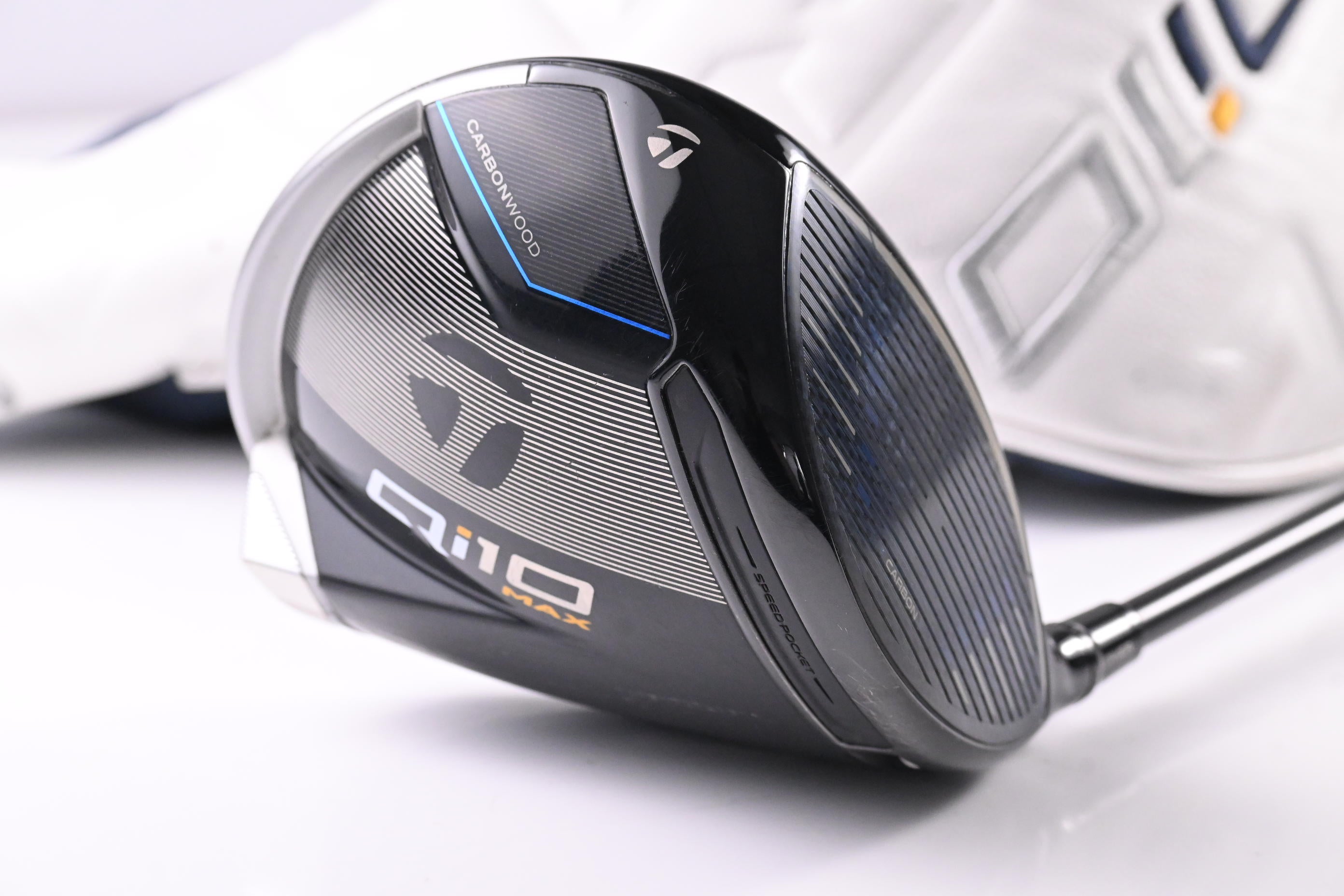 Taylormade Qi10 Max Driver / 10.5 Degree / Regular Flex Helium Nanocore 5 Shaft