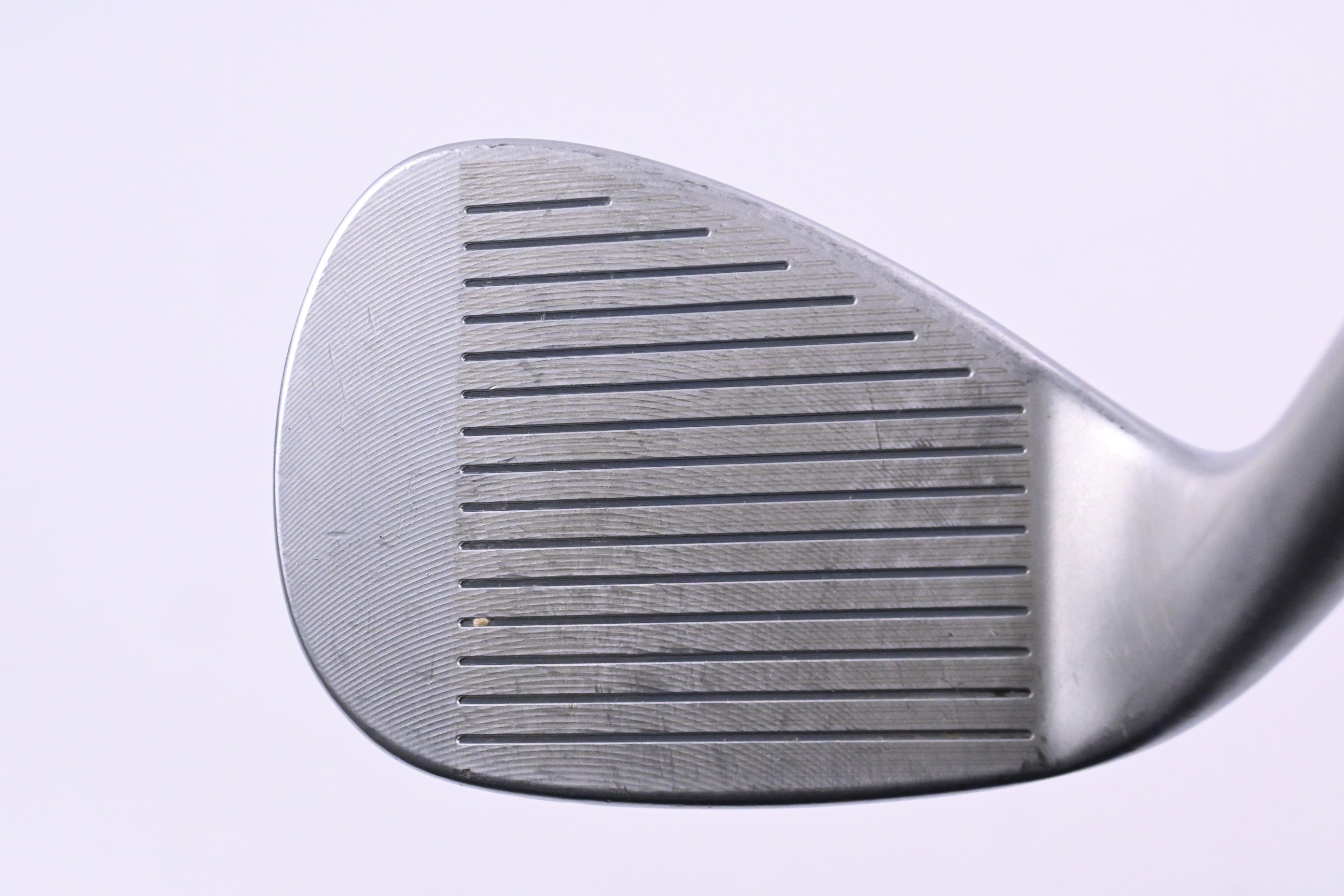 Cleveland 588 RTX Sand Wedge / 54 Degree / Wedge Flex Dynamic Gold Shaft