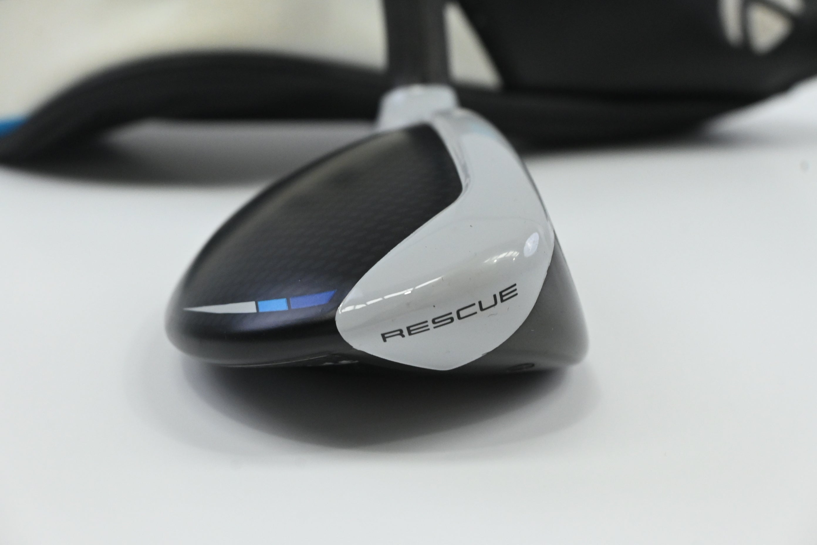 Taylormade SIM2 Max #3 Hybrid / 19 Degree / Regular Flex Fujikura Ventus Blue 6