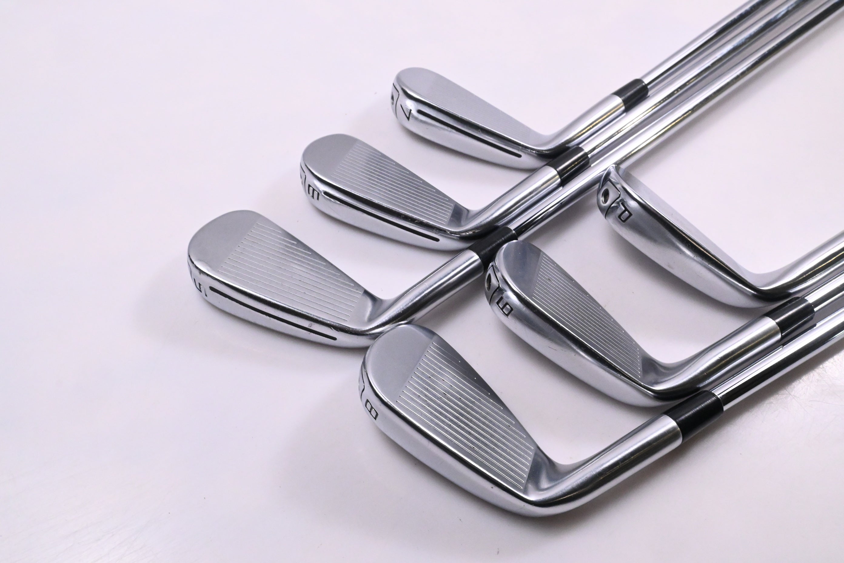 Taylormade P790 2019 Irons / 5-PW / Regular Flex Dynamic Gold 105 R300 Shafts