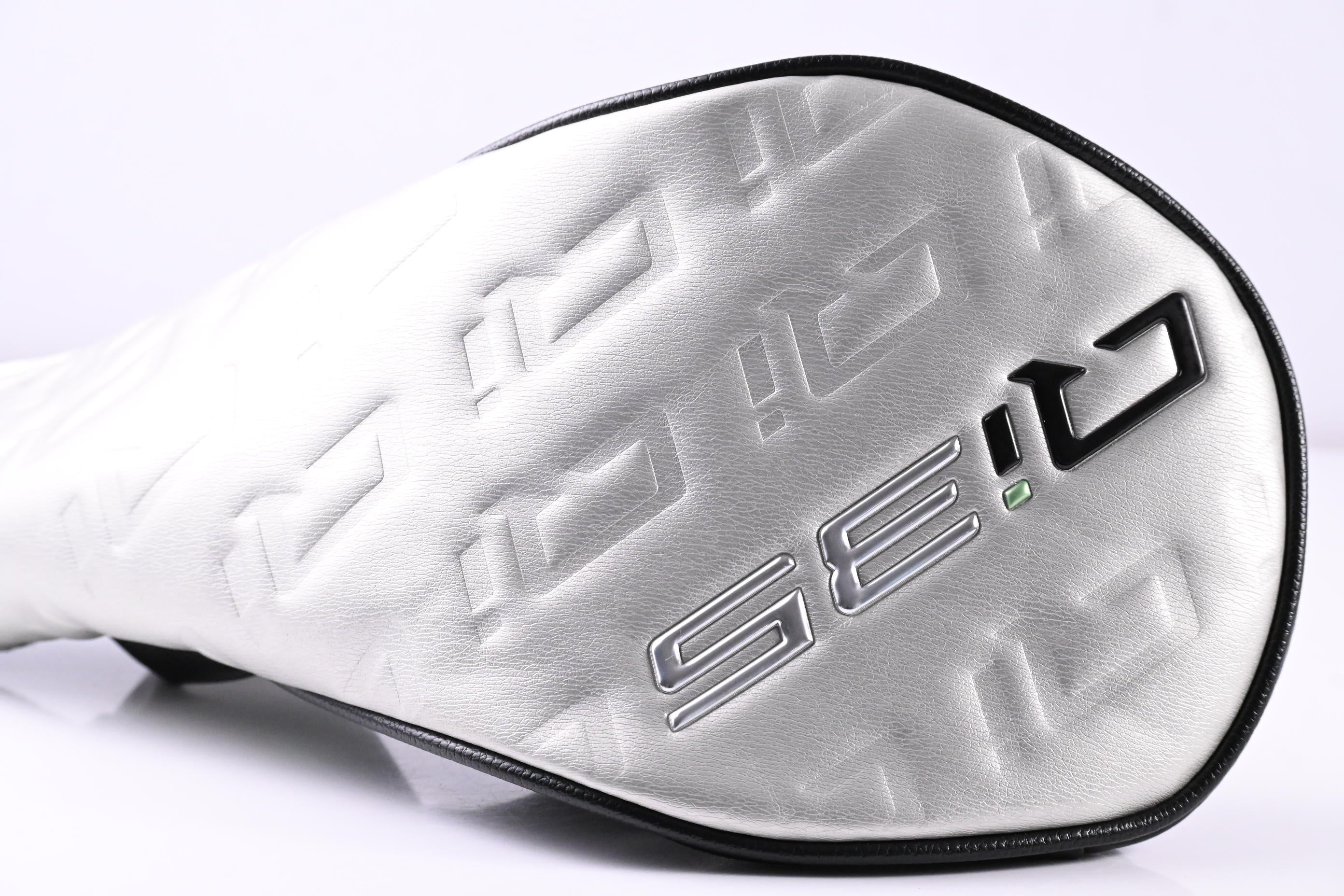 Taylormade Qi35 Max Lite Driver / 10.5 Degree / Regular Flex Vanquish 4 Shaft