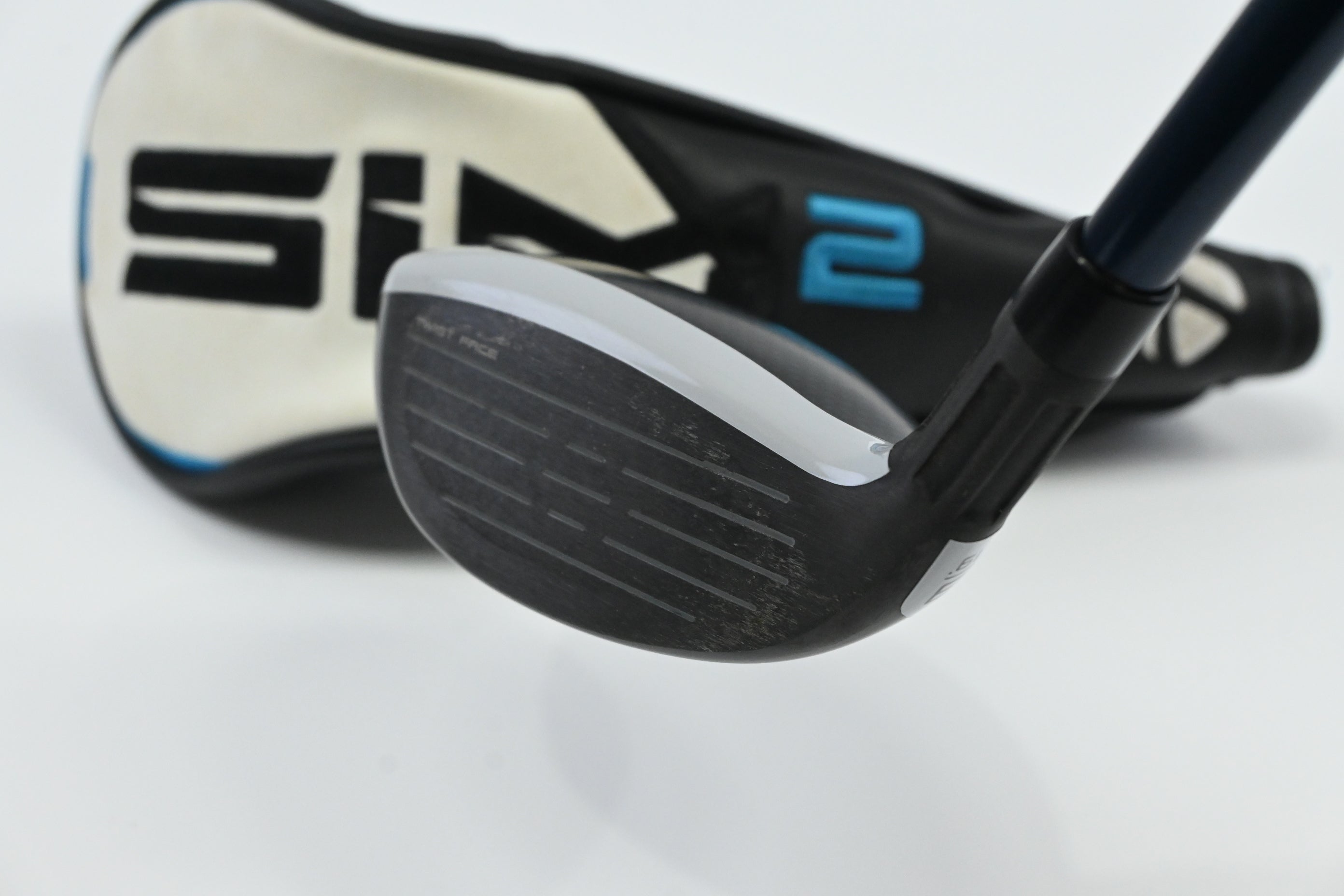 Taylormade SIM2 Max #3 Hybrid / 19 Degree / Regular Flex Fujikura Ventus Blue 6
