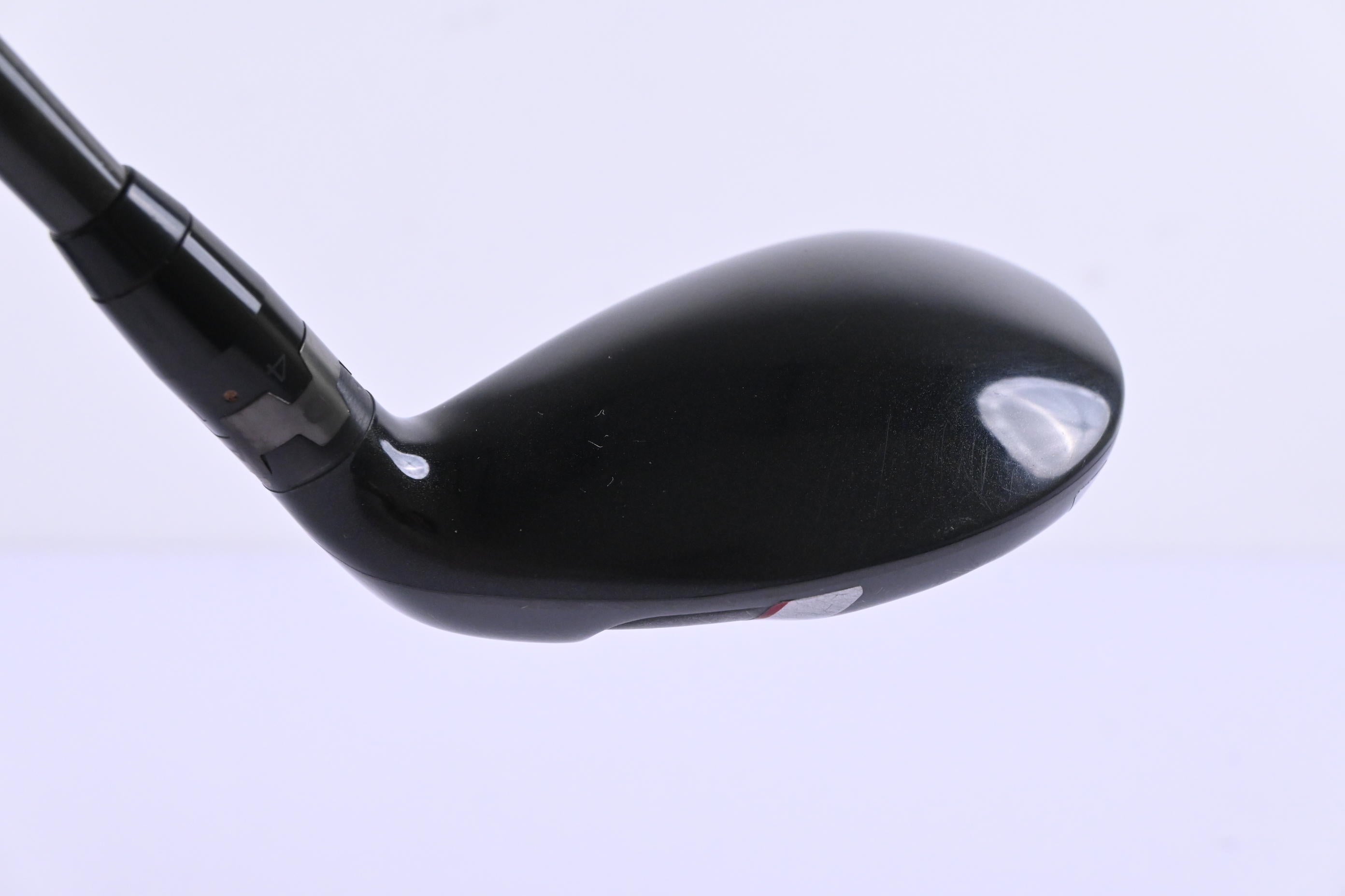 Titleist 913H #3 Hybrid / 19 Degree / Stiff Flex Aldila RIP Phenom 80 Shaft