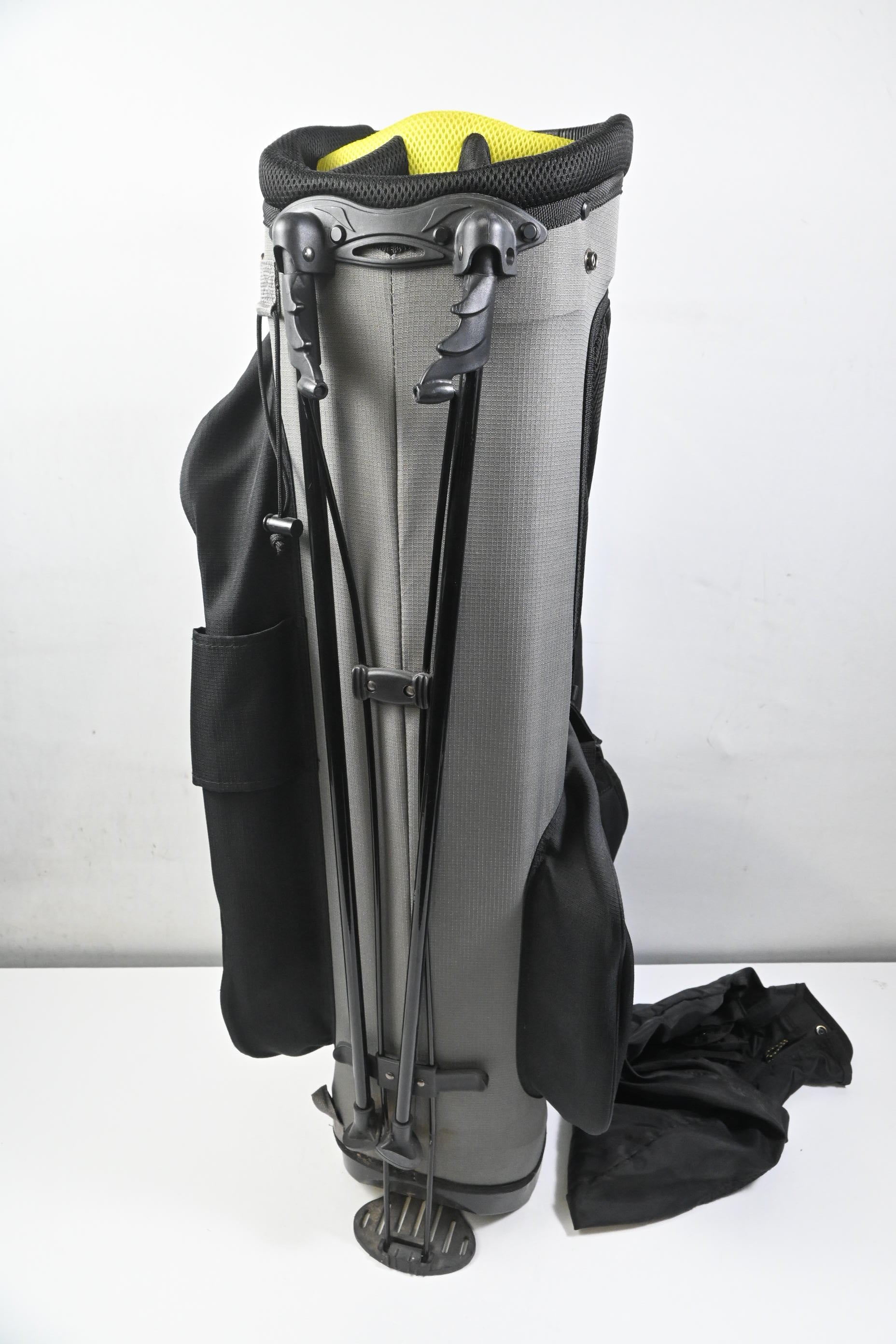 Cobra Stand Bag / 7-Way Divider / Black