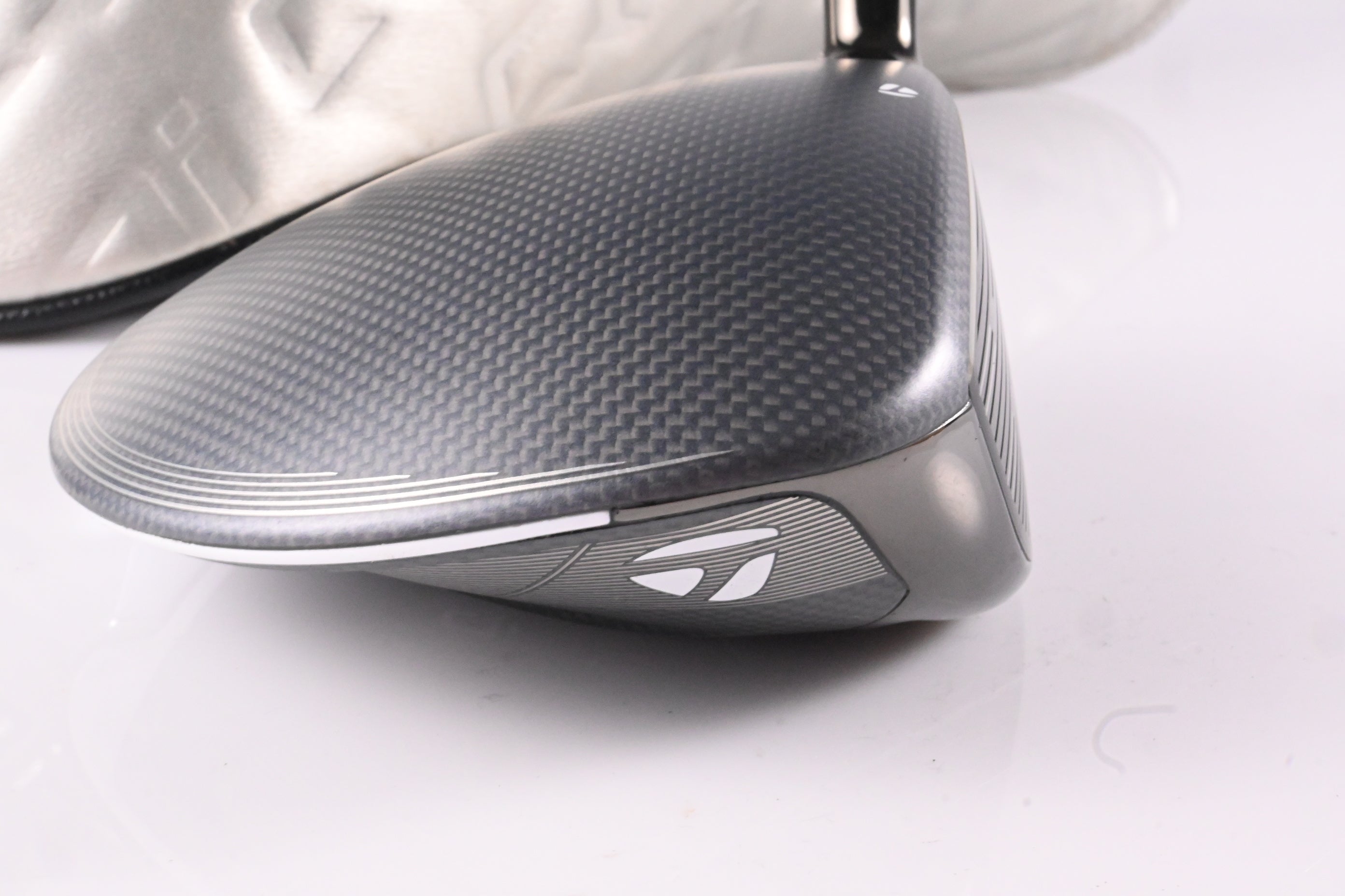 Taylormade Qi35 Max Lite Driver / 10.5 Degree / Regular Flex Vanquish Blue 4