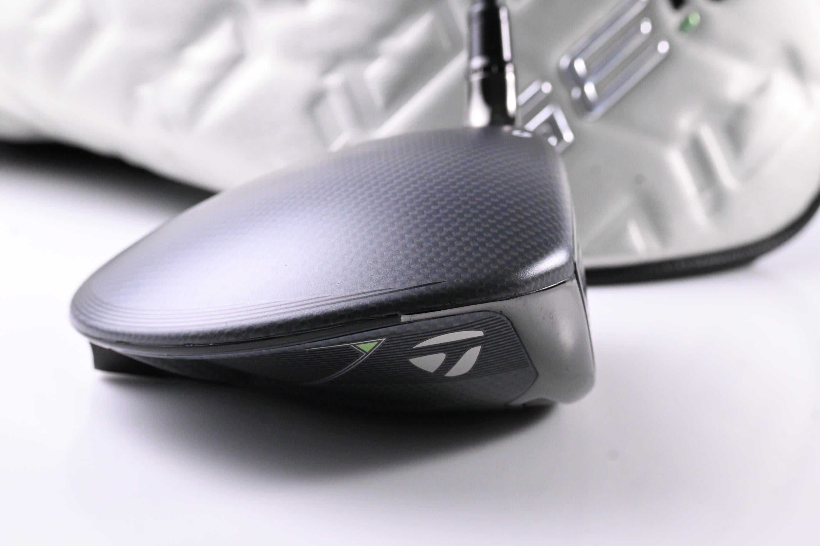 Taylormade Qi35 Driver / 9 Degree / Stiff Flex Fujikura Ventus Blue 5 Shaft