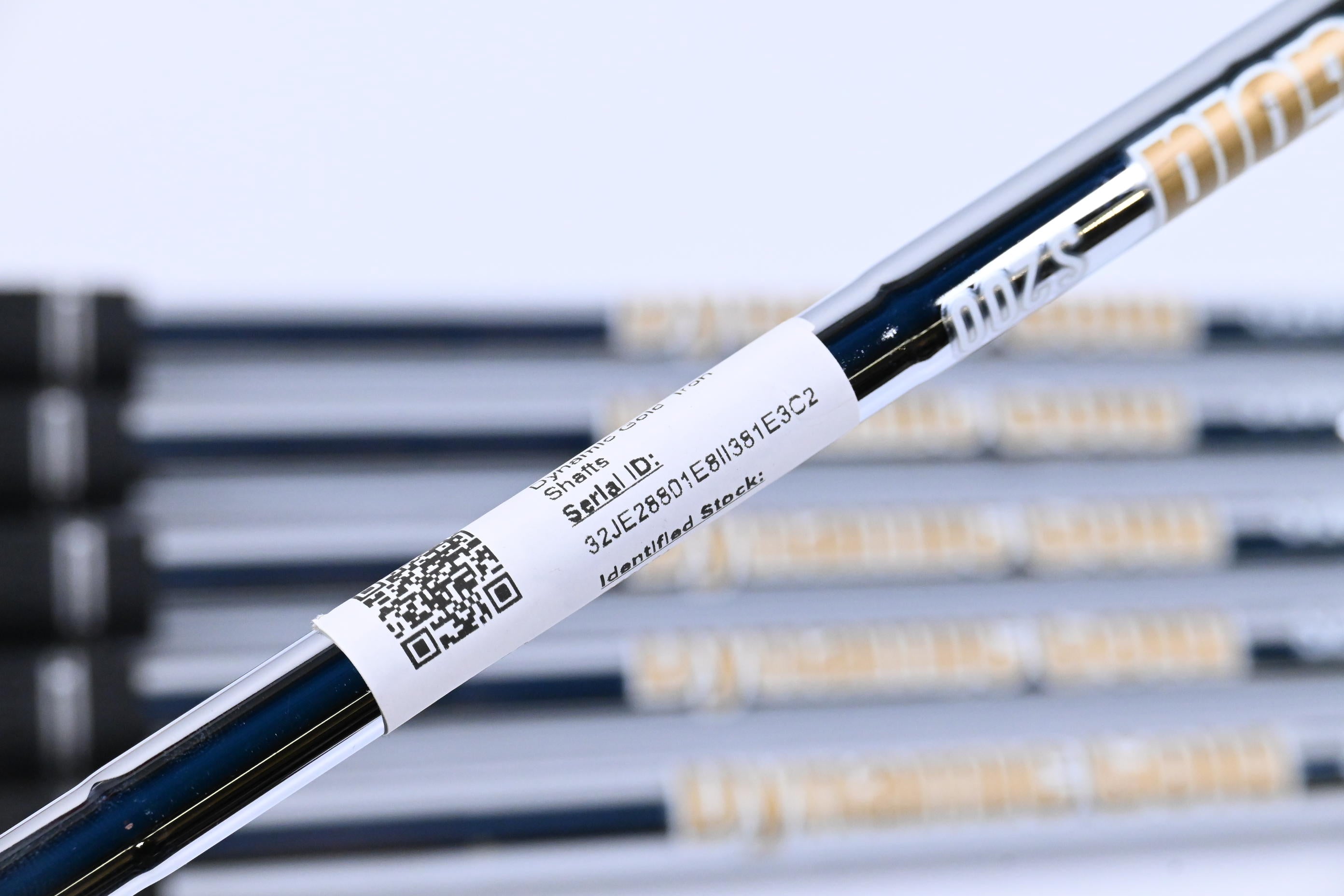 Dynamic Gold S200 Iron Shafts / Stiff Flex / Set of 6 / .355 Tip