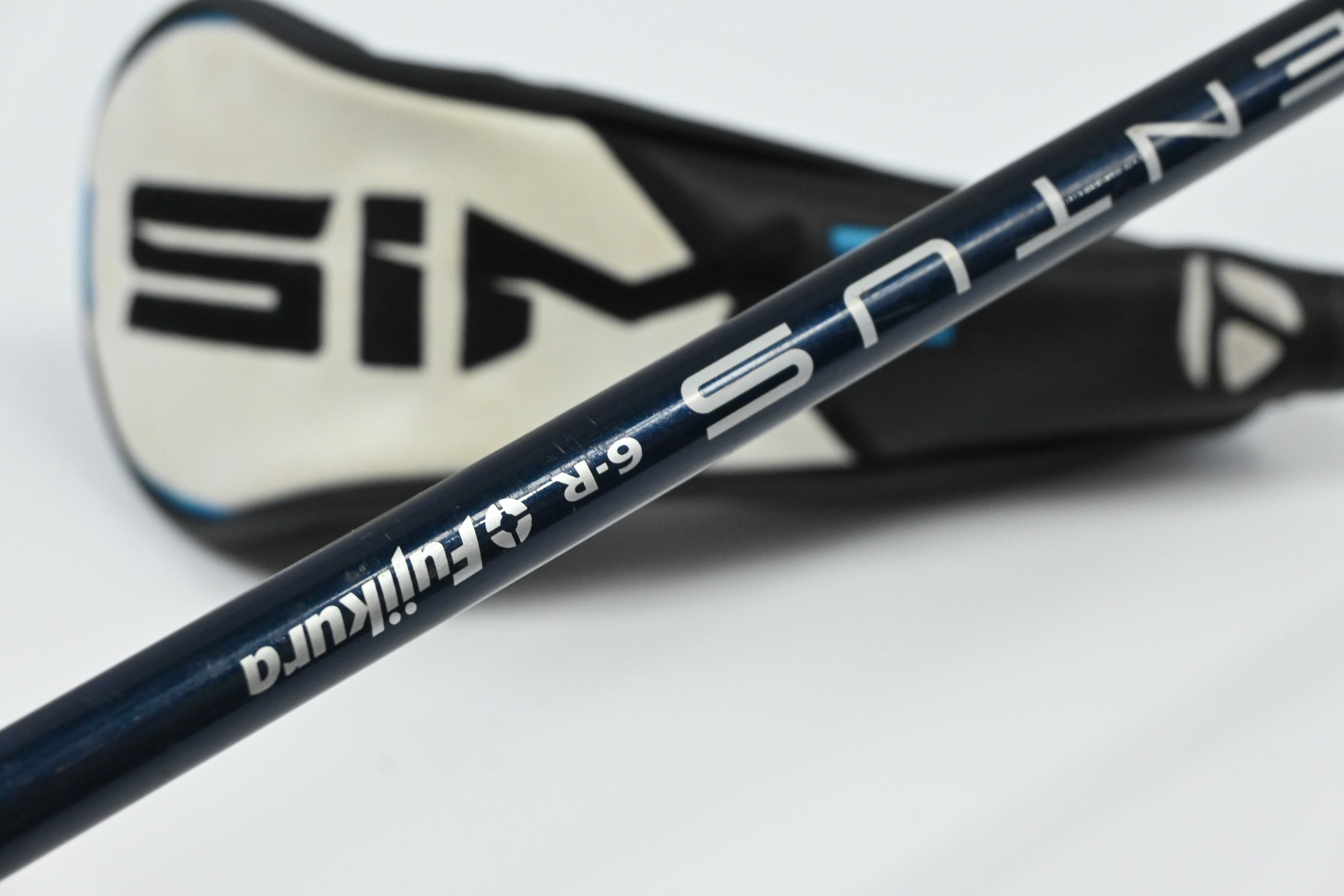 Taylormade SIM2 Max #3 Hybrid / 19 Degree / Regular Flex Fujikura Ventus Blue 6