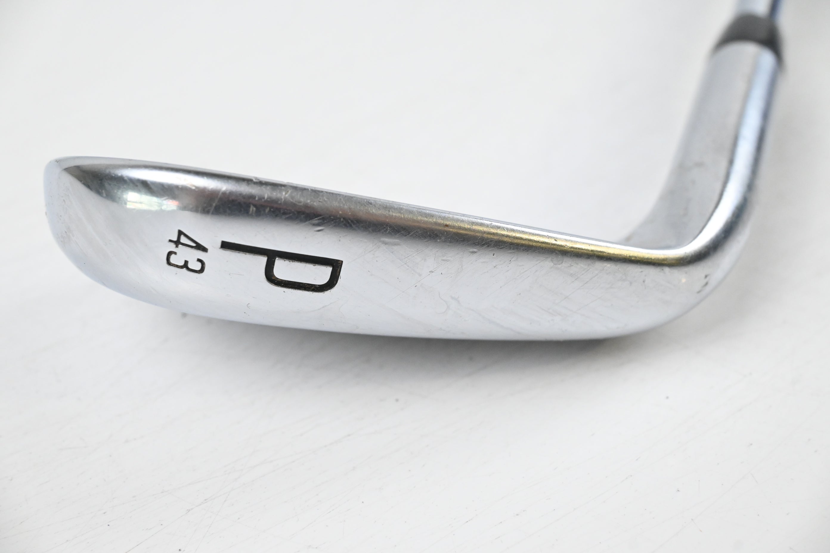 Titleist T200 2023 Pitching Wedge / 43 Degree / Regular Flex AMT Red R300 Shaft