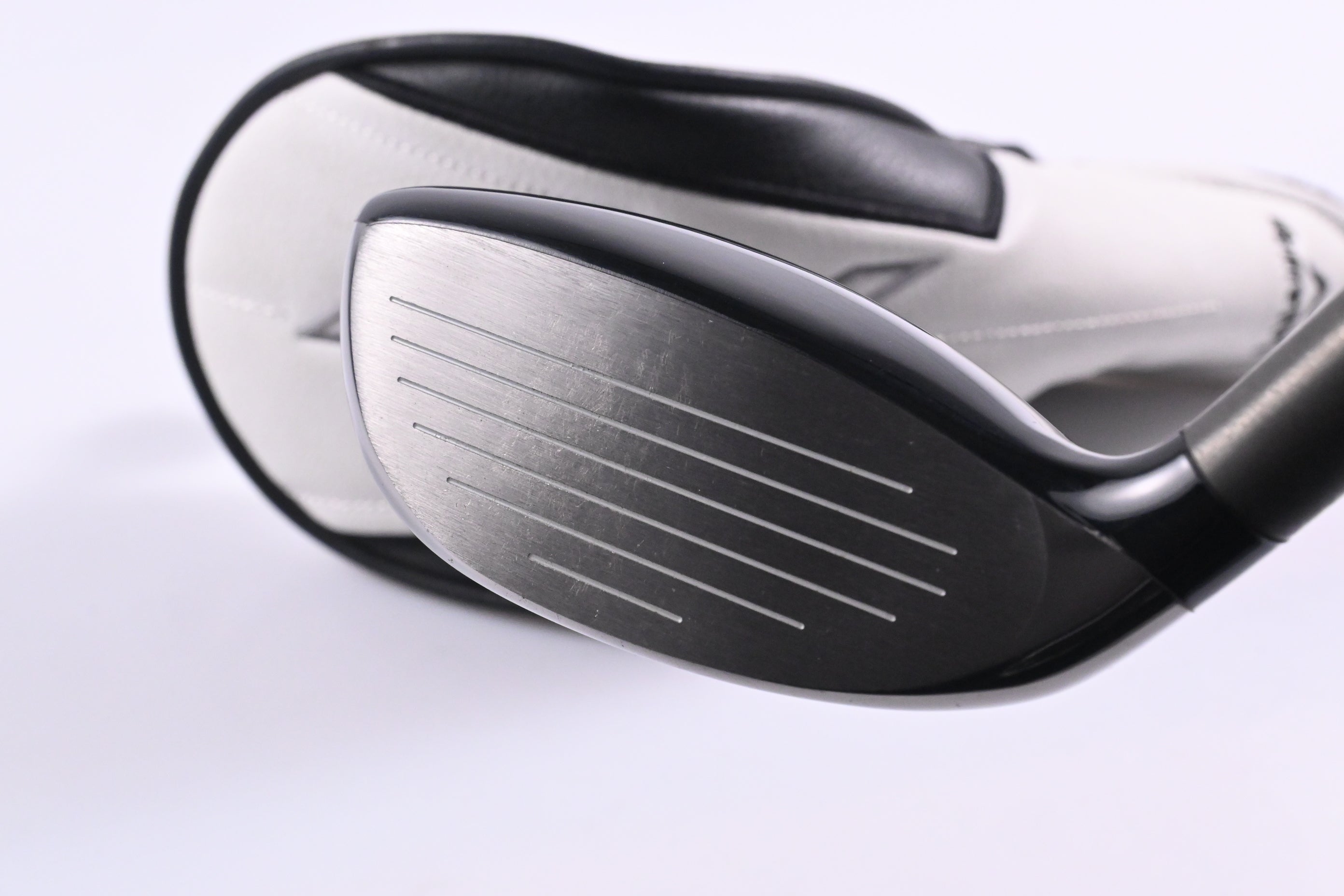 Callaway Apex UW 24 #2 Hybrid / 17 Degree / X-Flex Kai'li Blue 70 Shaft