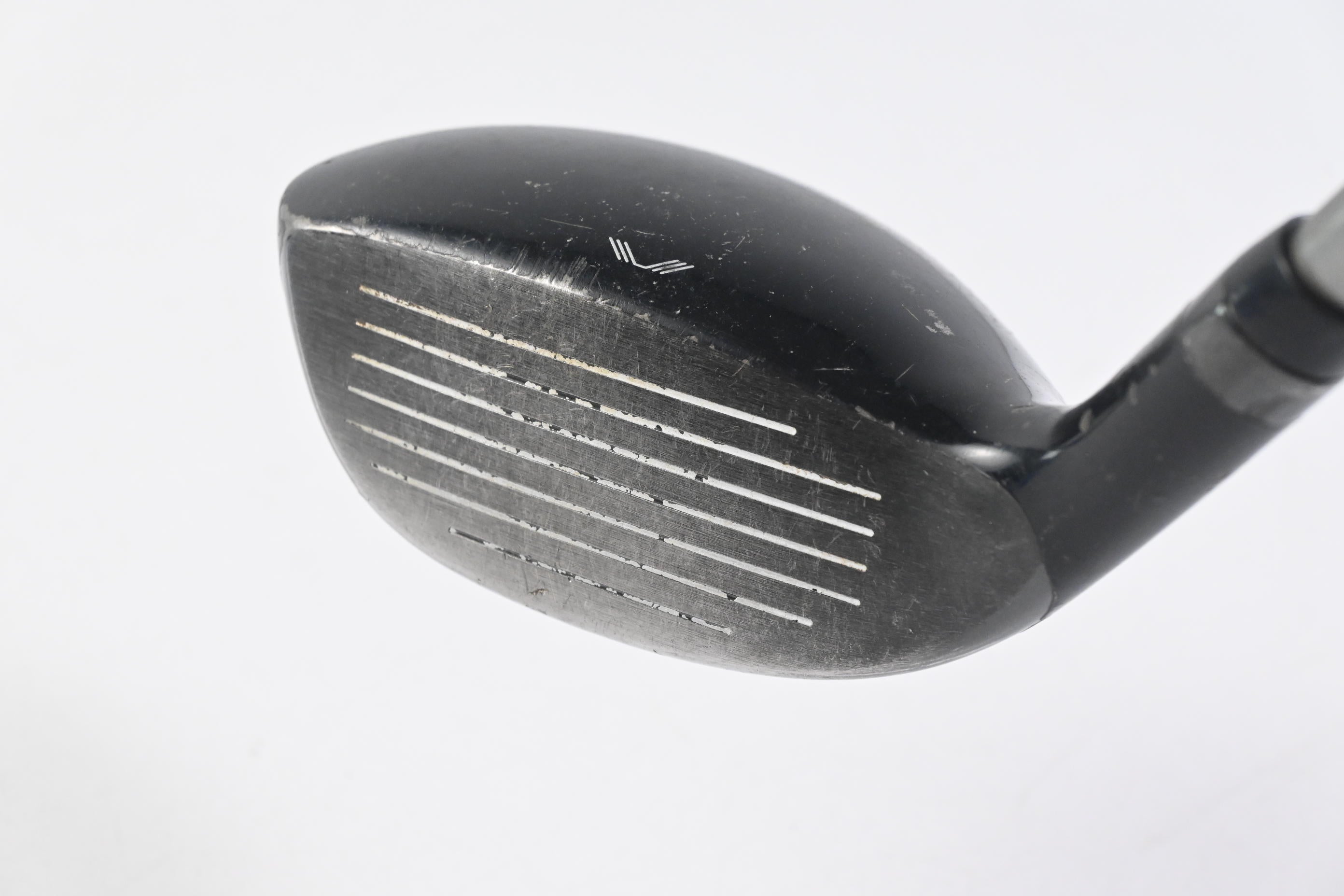 Wilson Staff D7 #4 Hybrid / 22 Degree / Regular Flex Recoil 460 Shaft