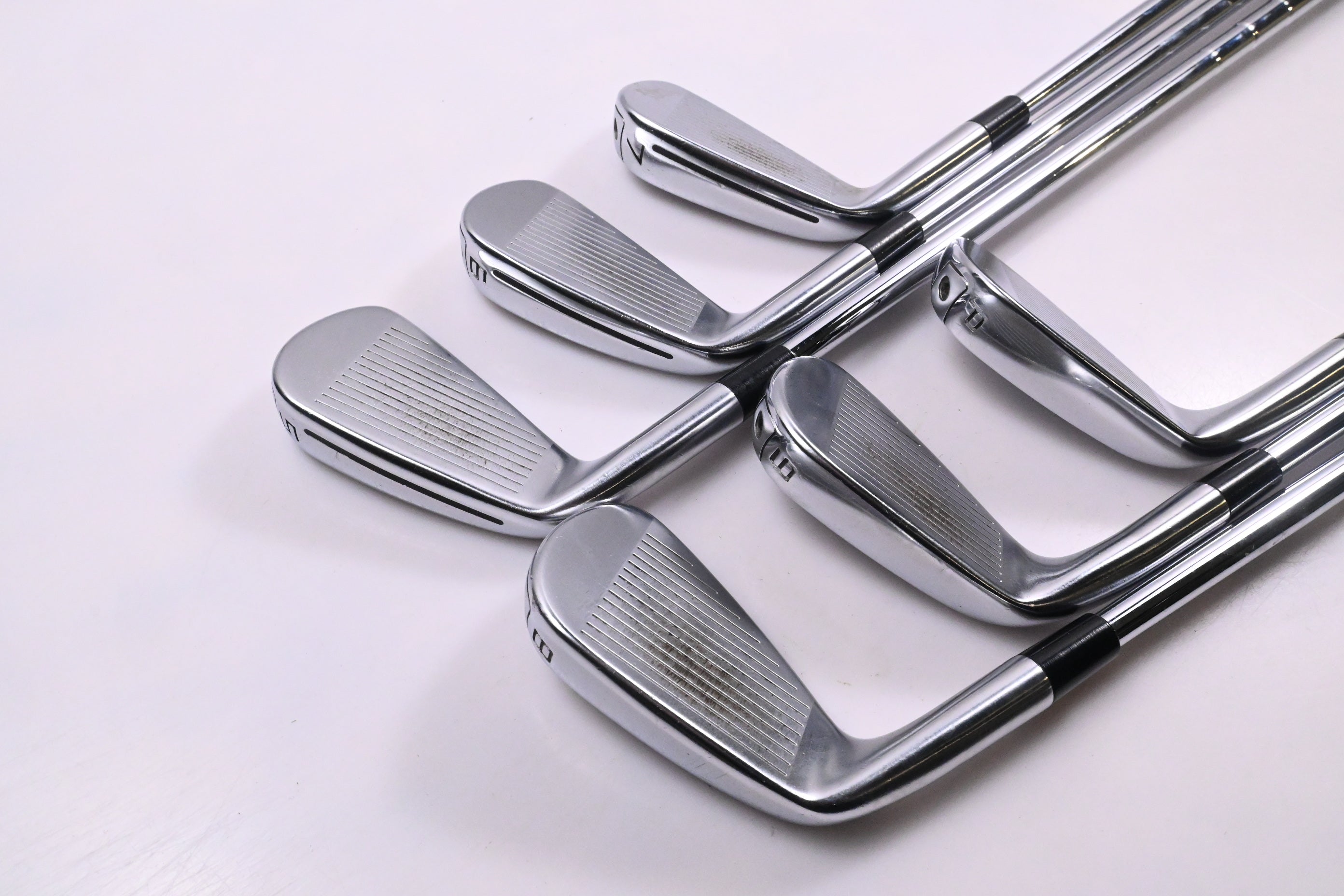 Taylormade P790 2019 Irons / 5-PW / Stiff Flex Dynamic Gold 105 S300 Shafts
