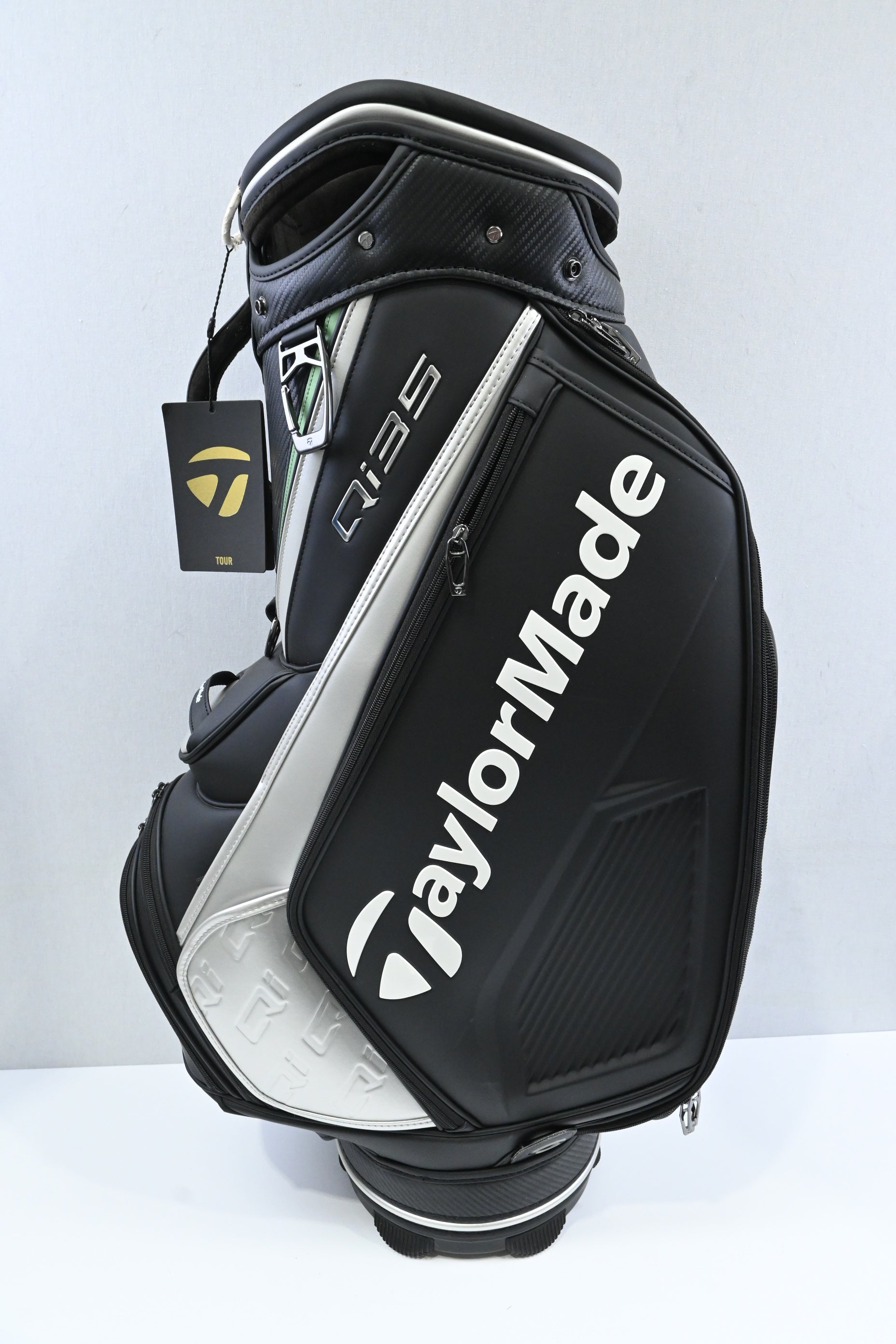 Taylormade Qi35 Tour Bag / 6-Way Divider / Black, Silver