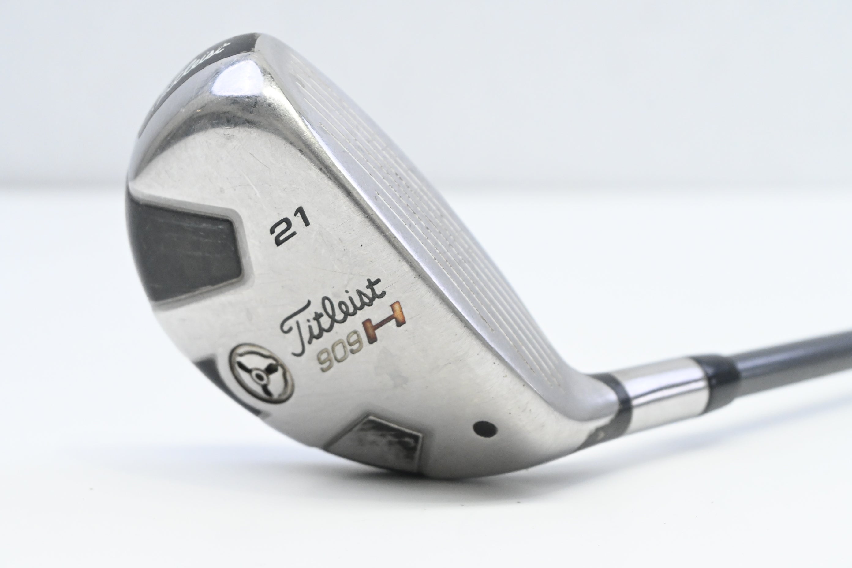 Titleist 909H #3 Hybrid / 21 Degree / Regular Flex Aldila VS Proto 85 Shaft