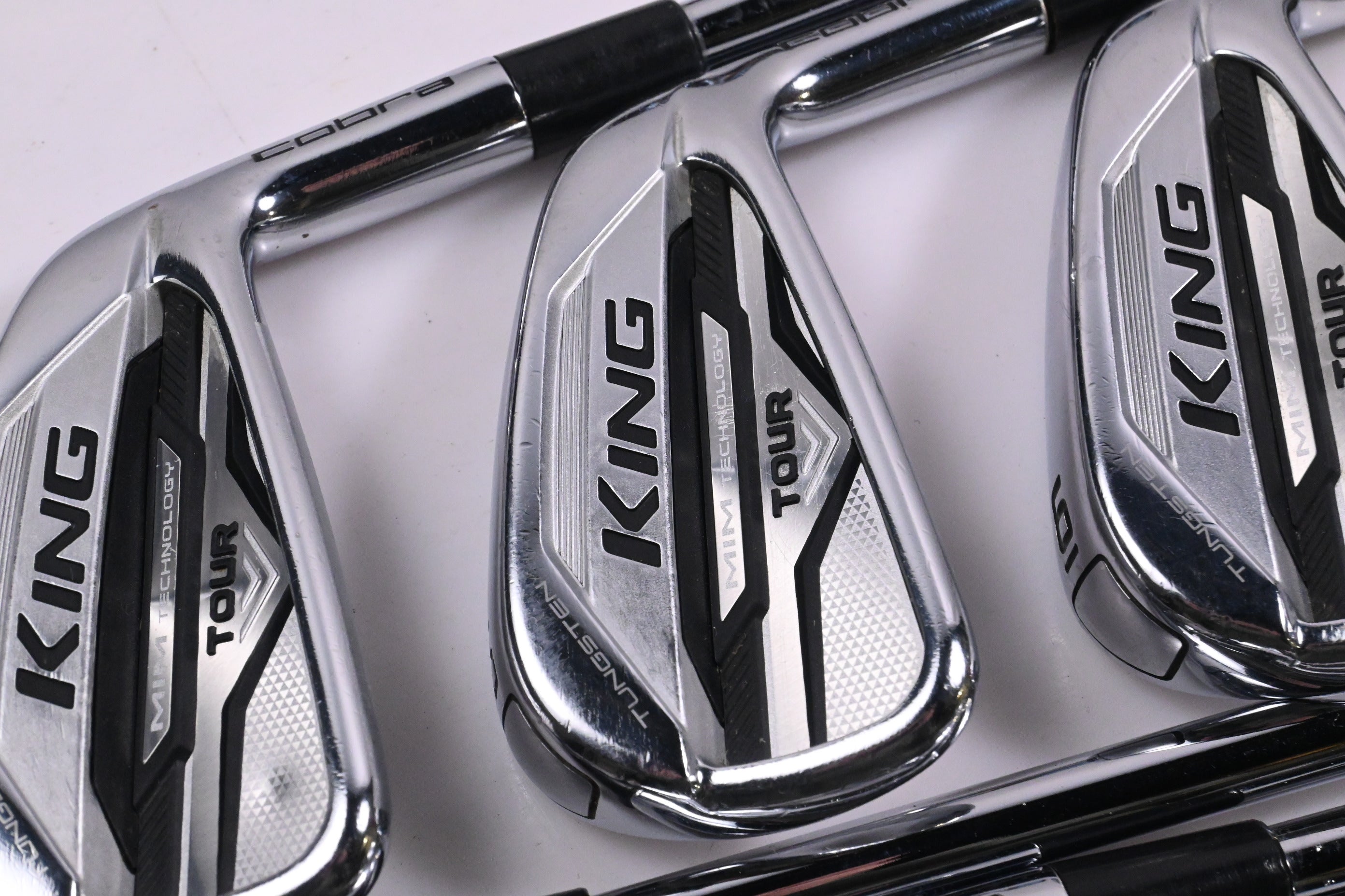 Cobra King Tour 2020 Irons / 4-PW / X-Flex Project X Rifle Shafts
