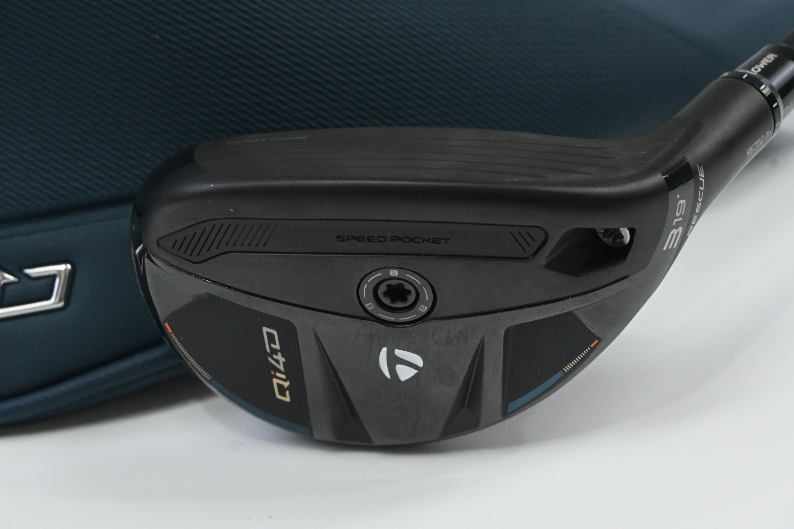 Taylormade Qi4D #3 Hybrid  / 19 Degree / Stiff Flex KBS Reax White 75 Shaft