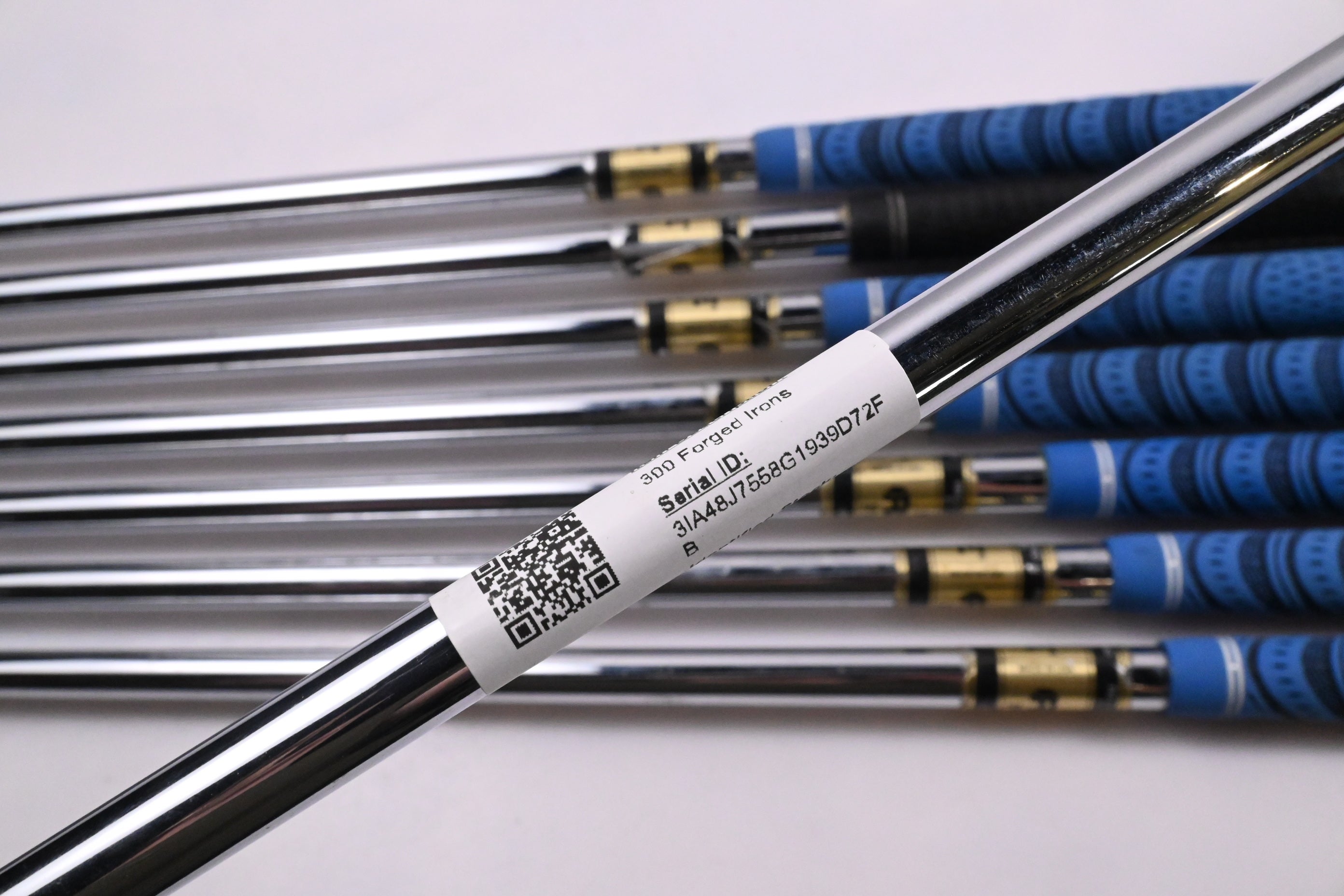 Taylormade 300 Forged Irons / 3-PW / Regular Flex Rifle Flighted Shafts