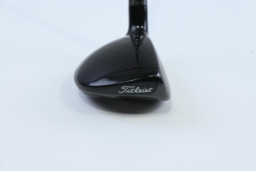 Titleist 910H #4 Hybrid / 24 Degree / Stiff Flex Speeder 904 Shaft