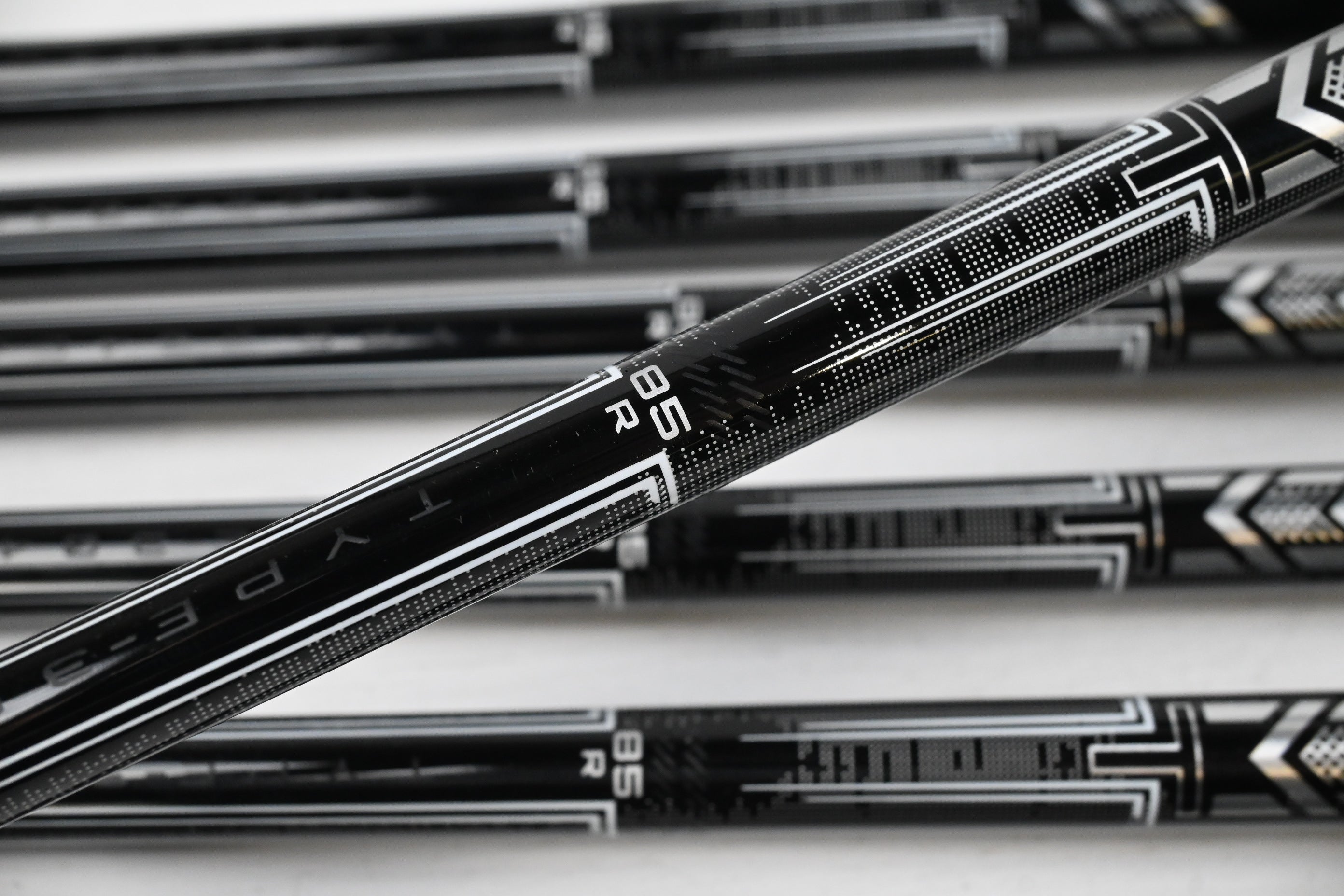 Mizuno M-13 Irons / 5-PW+GW / Regular Flex MMT 85 Shafts