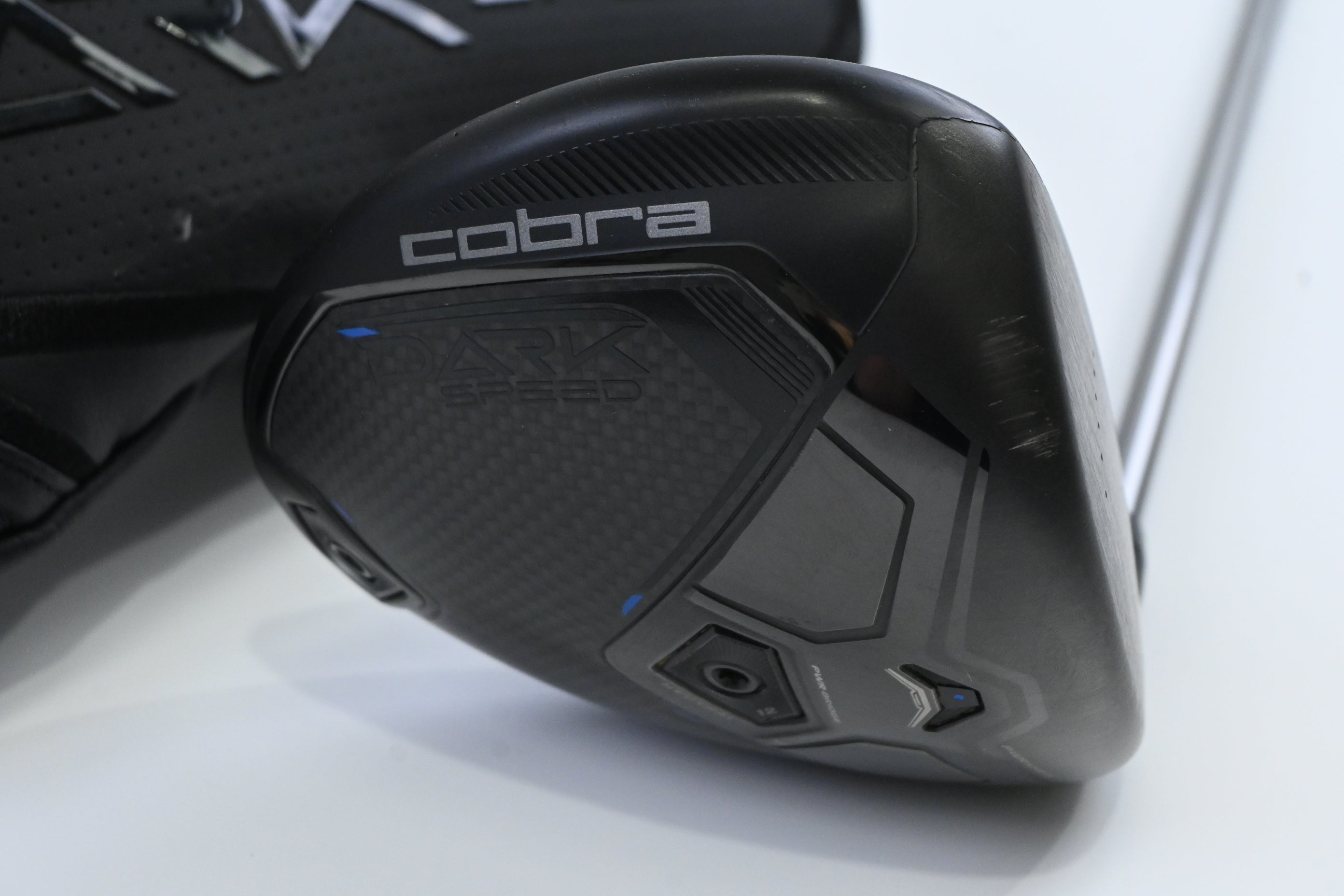 Cobra Darkspeed X Driver / 10.5 Degree / Regular Flex UST Helium 59 Shaft