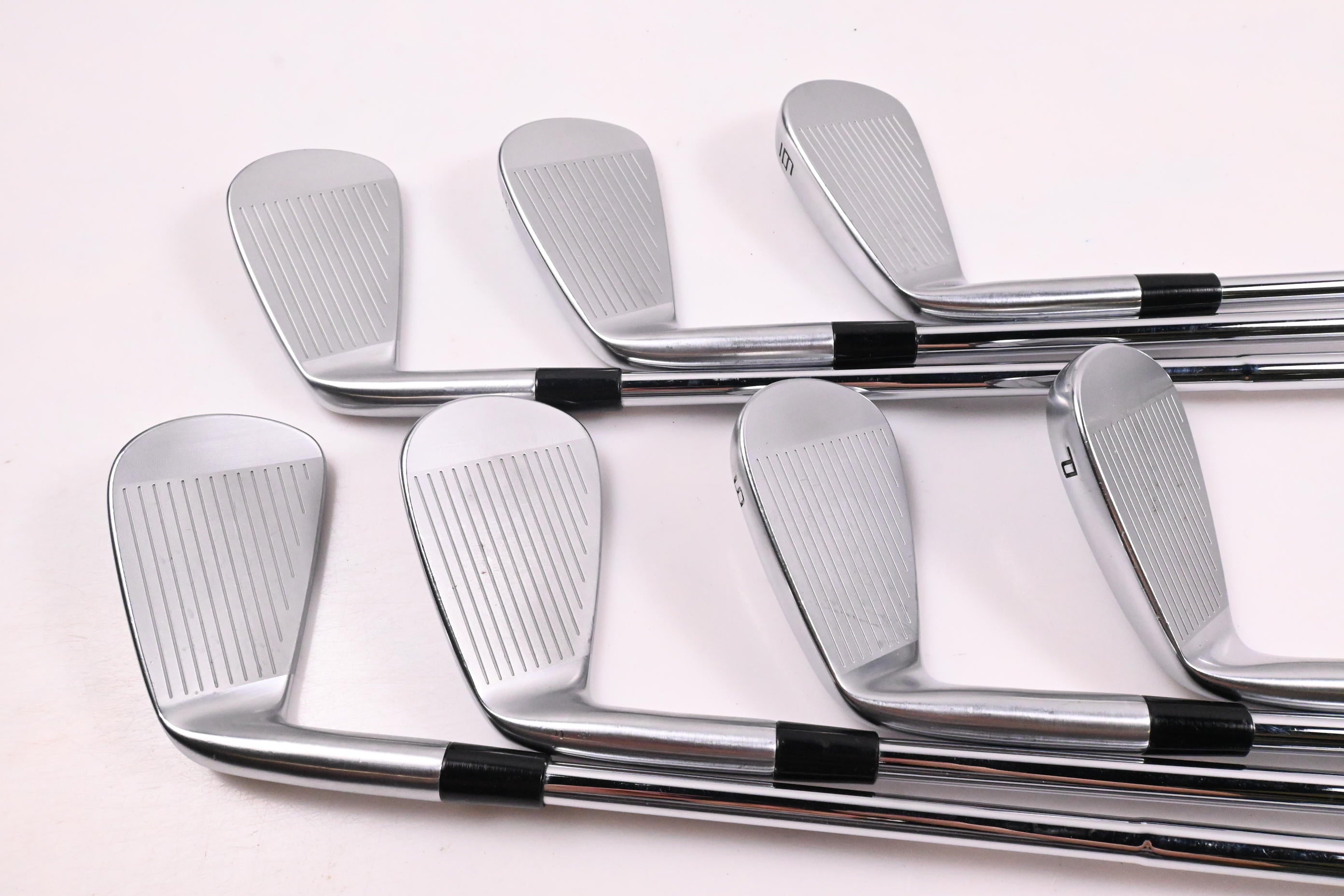 Taylormade P.7CB Irons / 4-PW / Stiff Flex Dynamic Gold Mid 115 S300 Shafts