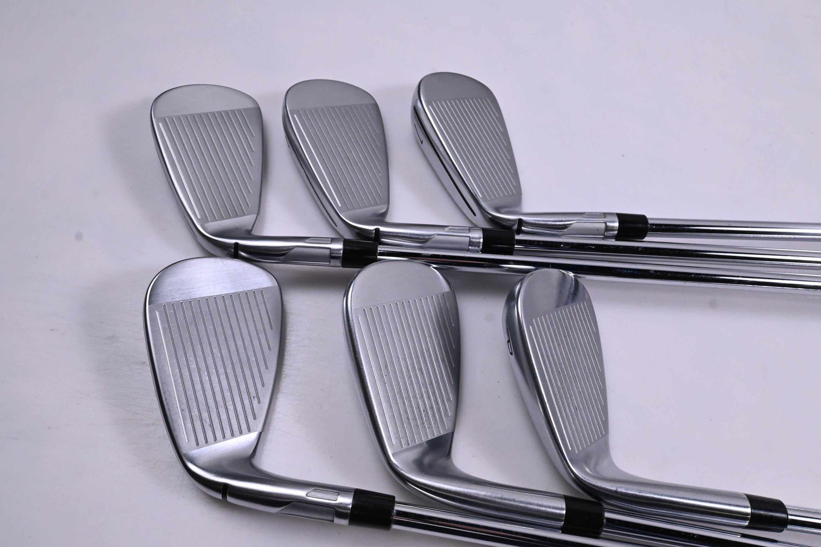 Taylormade Qi Irons / 5-PW / Regular Flex KBS MAX MT 85 Shafts