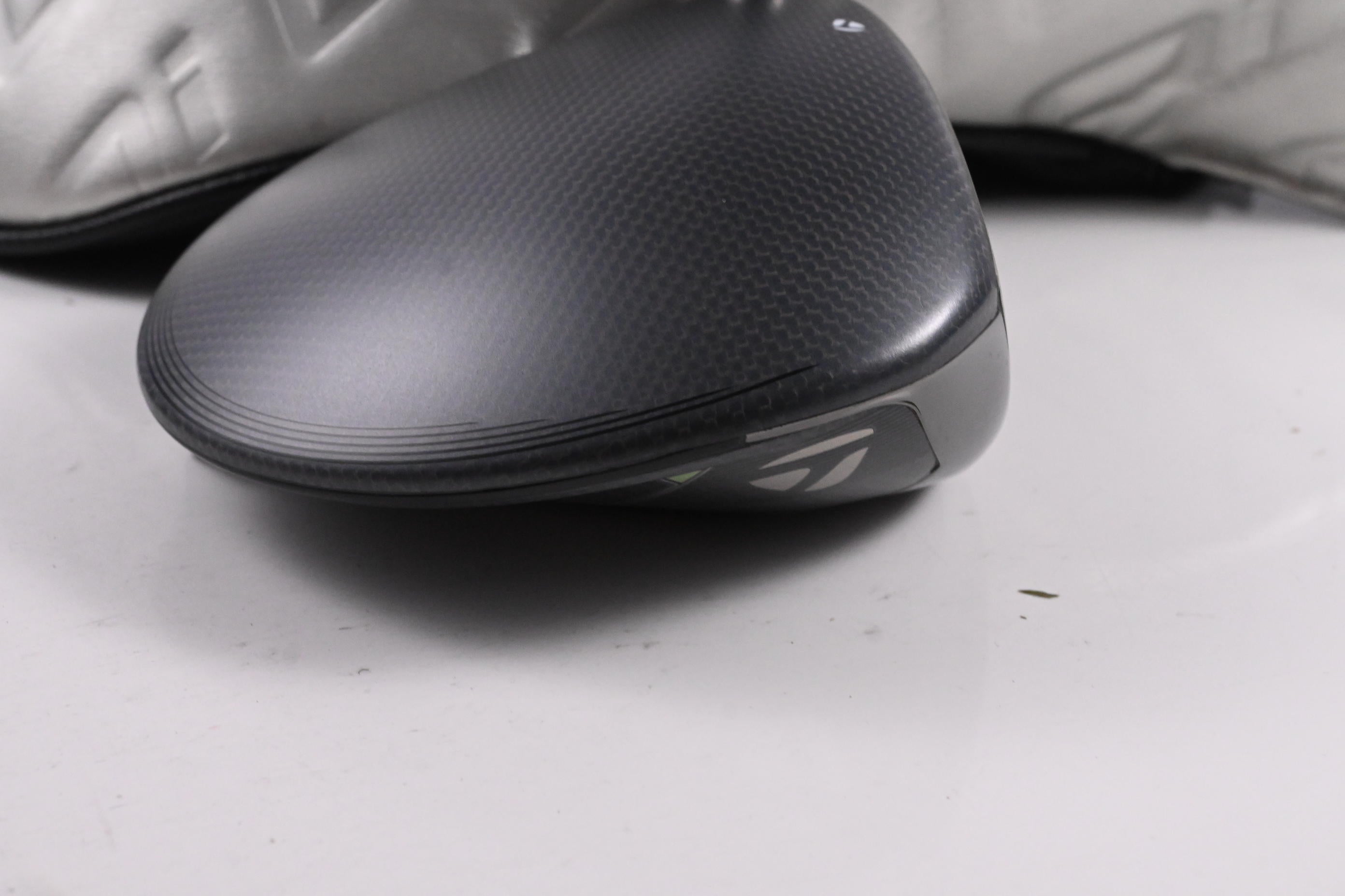 Taylormade Qi35 Driver / 9 Degree / Senior Flex Fujikura Air Speeder 50 Shaft