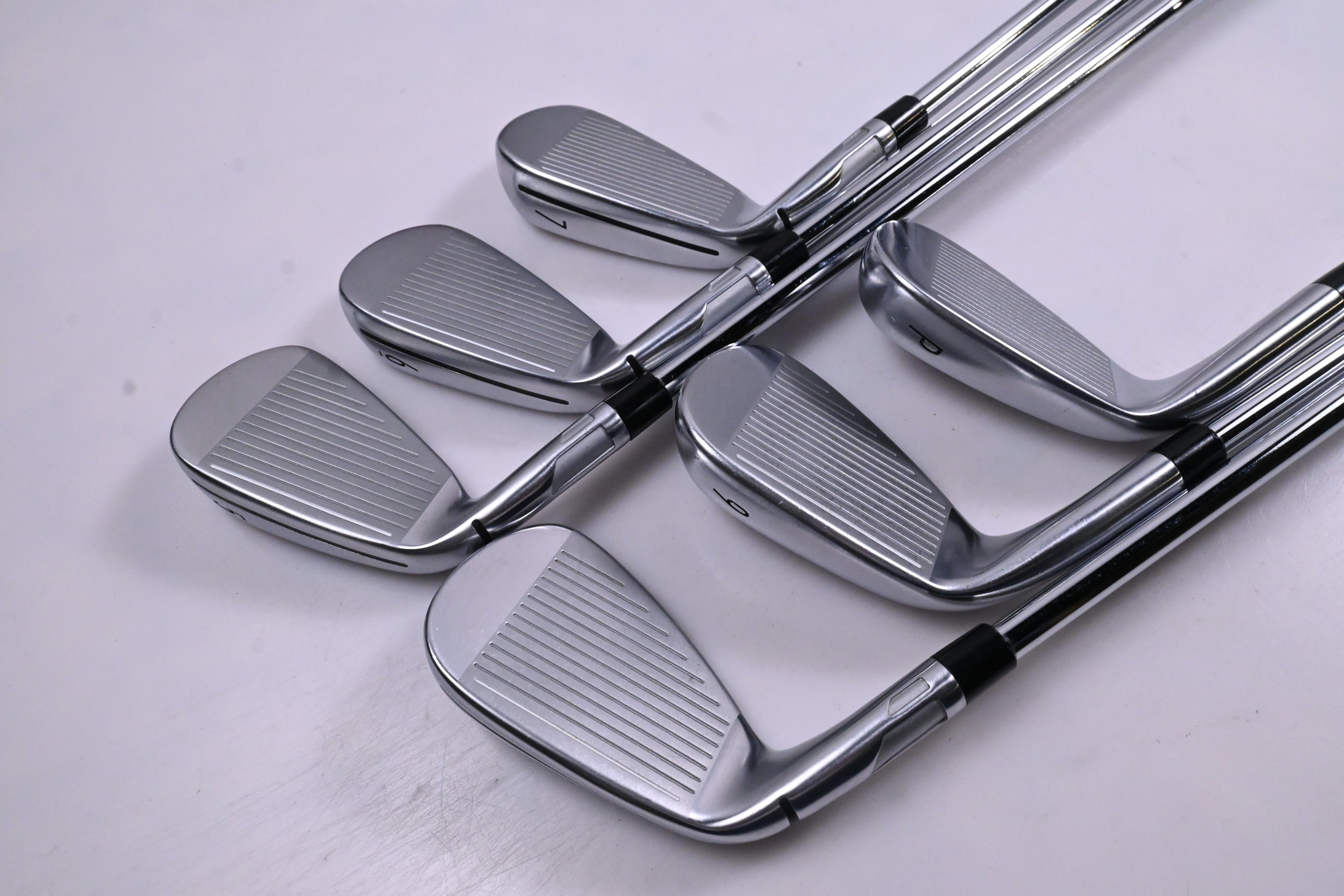 Taylormade Qi Irons / 5-PW / Regular Flex KBS MAX MT 85 Shafts