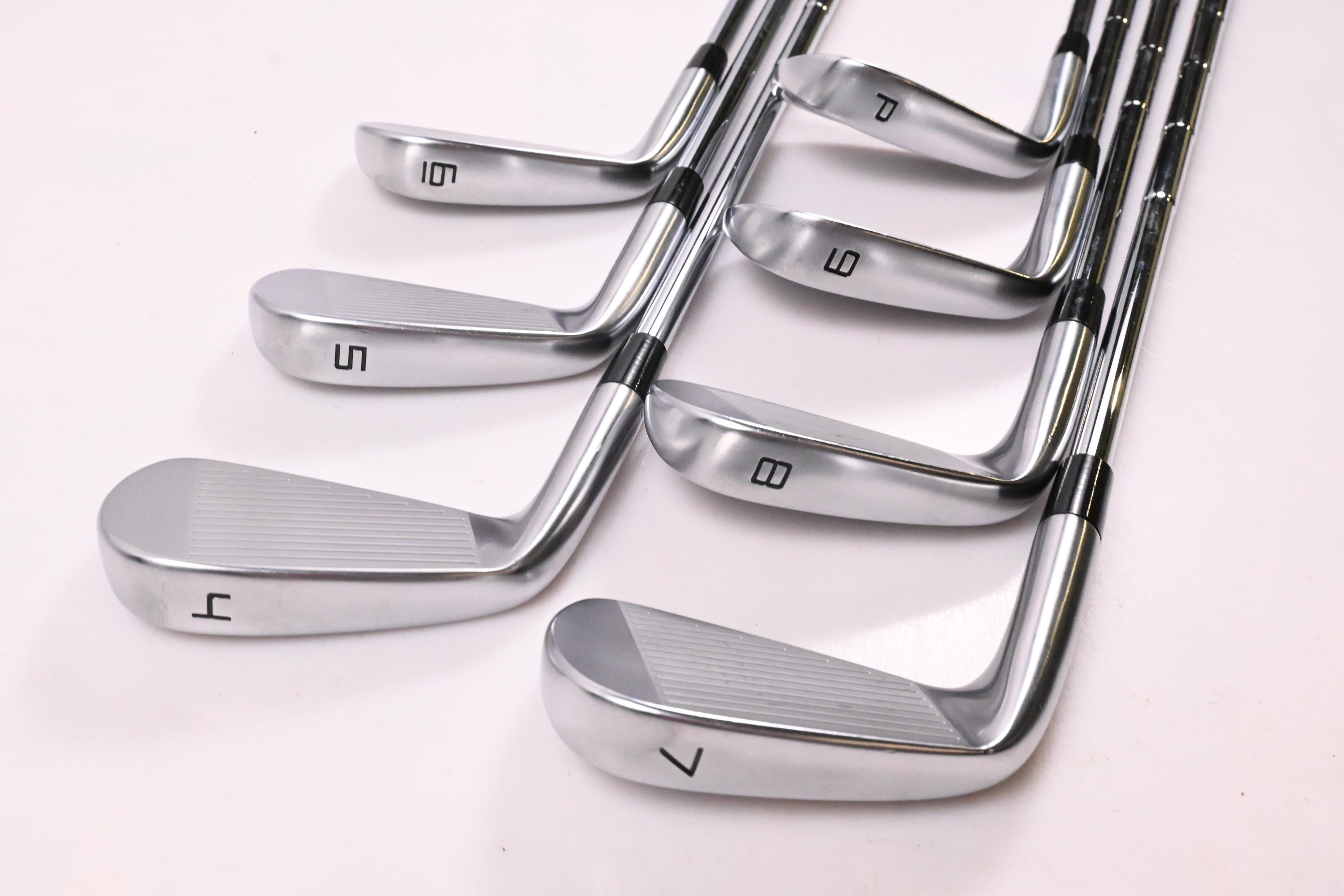 Taylormade P.7CB Irons / 4-PW / Stiff Flex Dynamic Gold Mid 115 S300 Shafts
