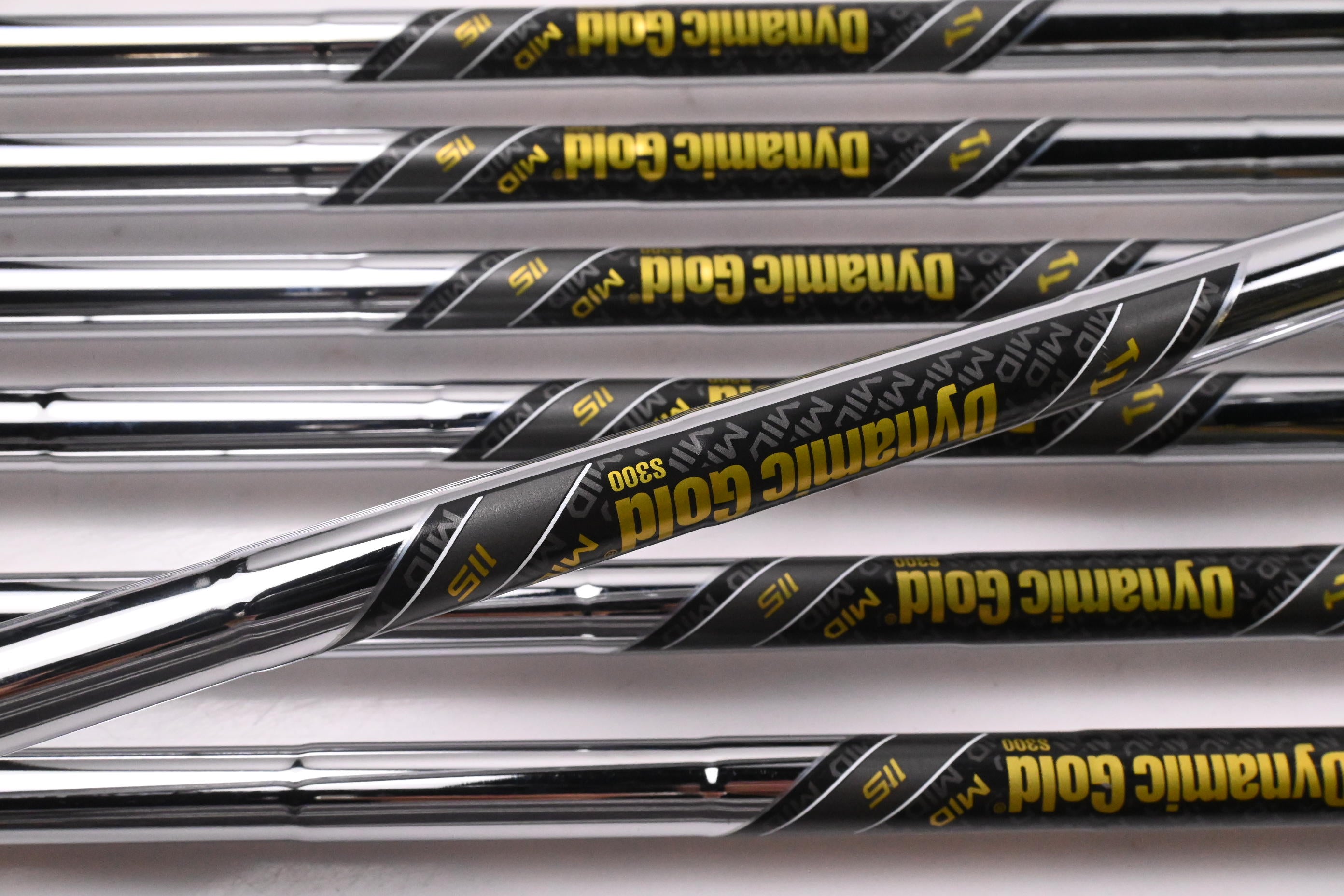 Taylormade P.7CB Irons / 4-PW / Stiff Flex Dynamic Gold Mid 115 S300 Shafts