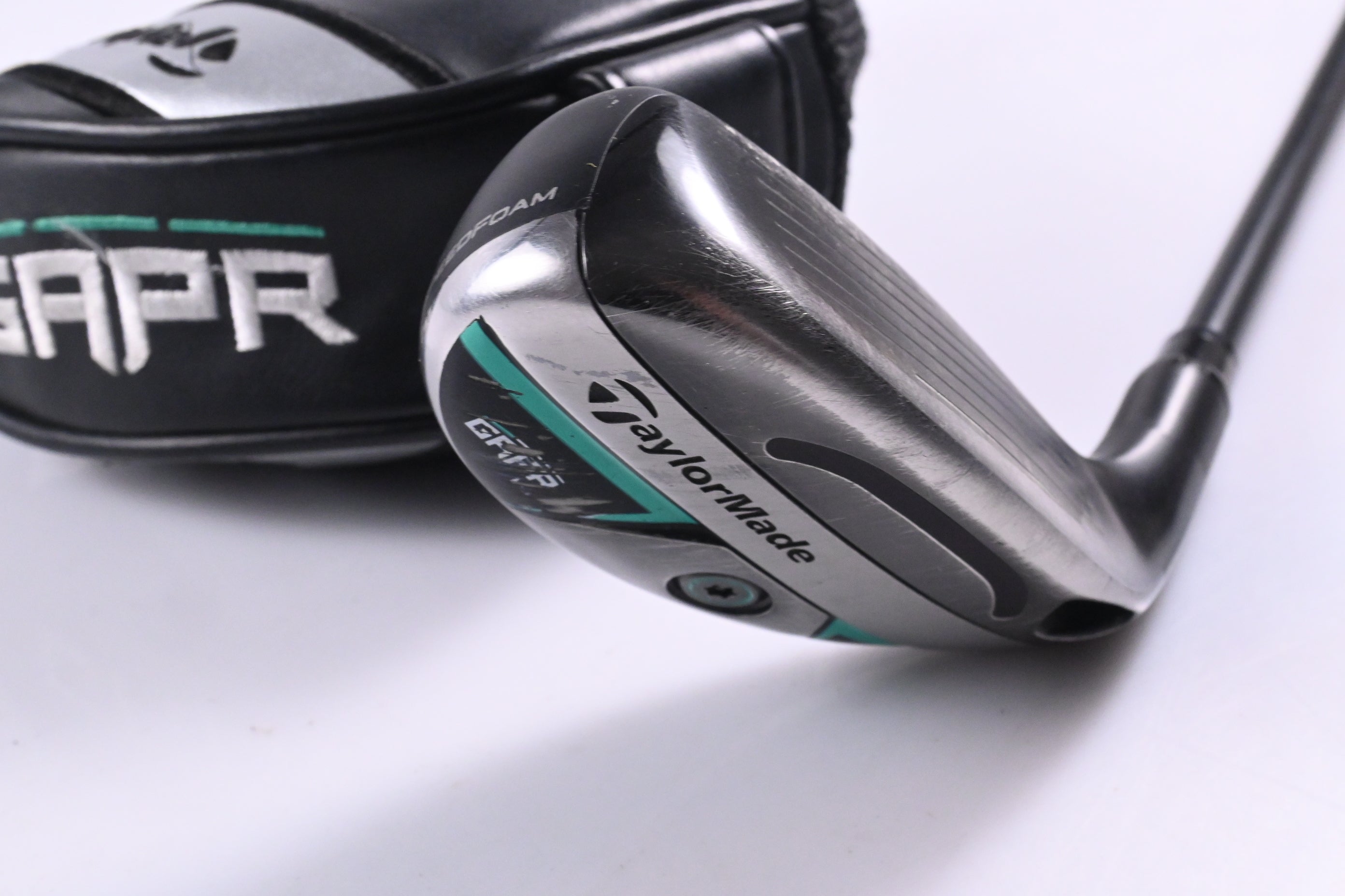 Taylormade GAPR Hi #3 Hybrid / 19 Degree / Stiff Flex KBS 80 Shaft