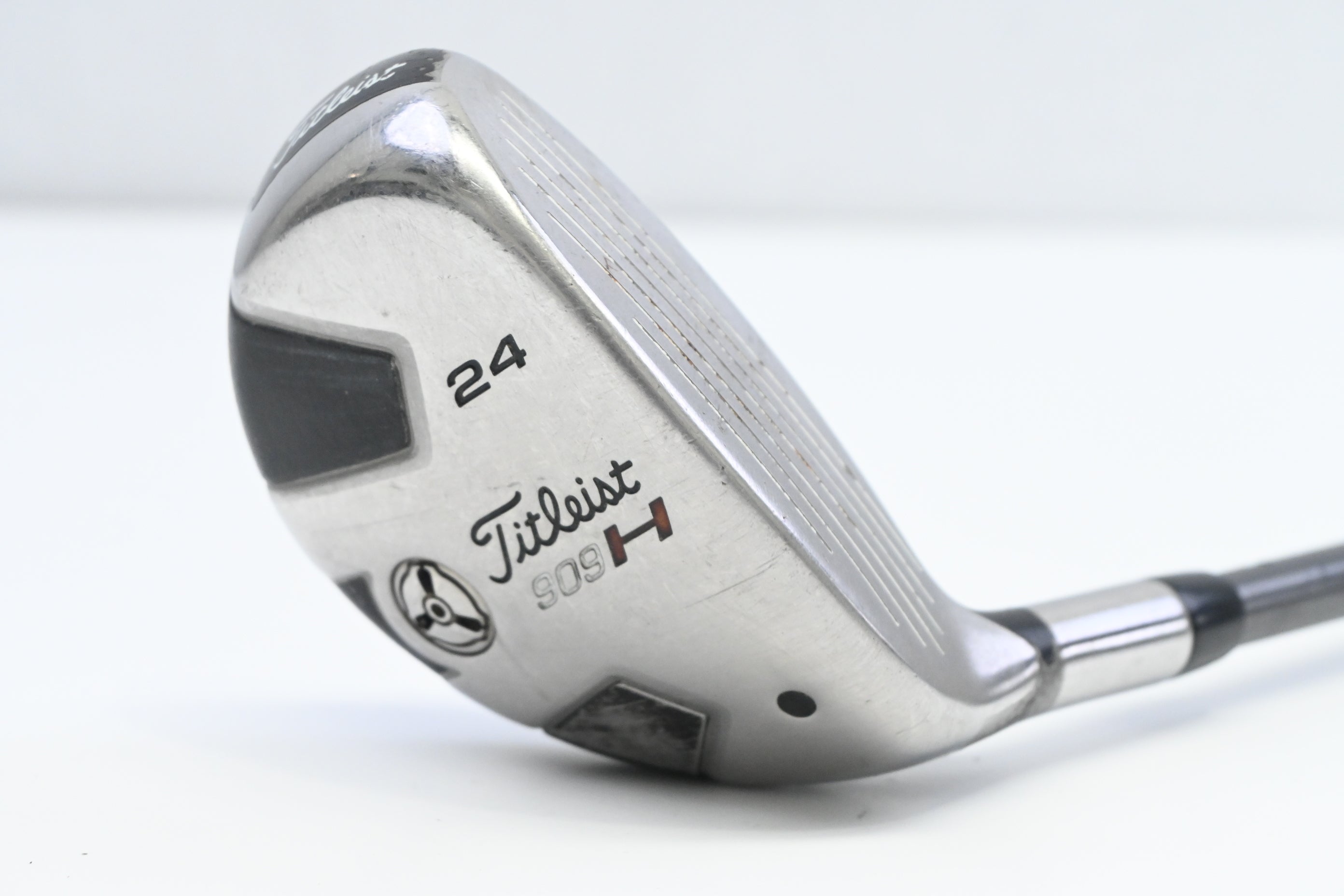 Titleist 909H #4 Hybrid / 24 Degree / Regular Flex Aldila VS Proto 85 Shaft