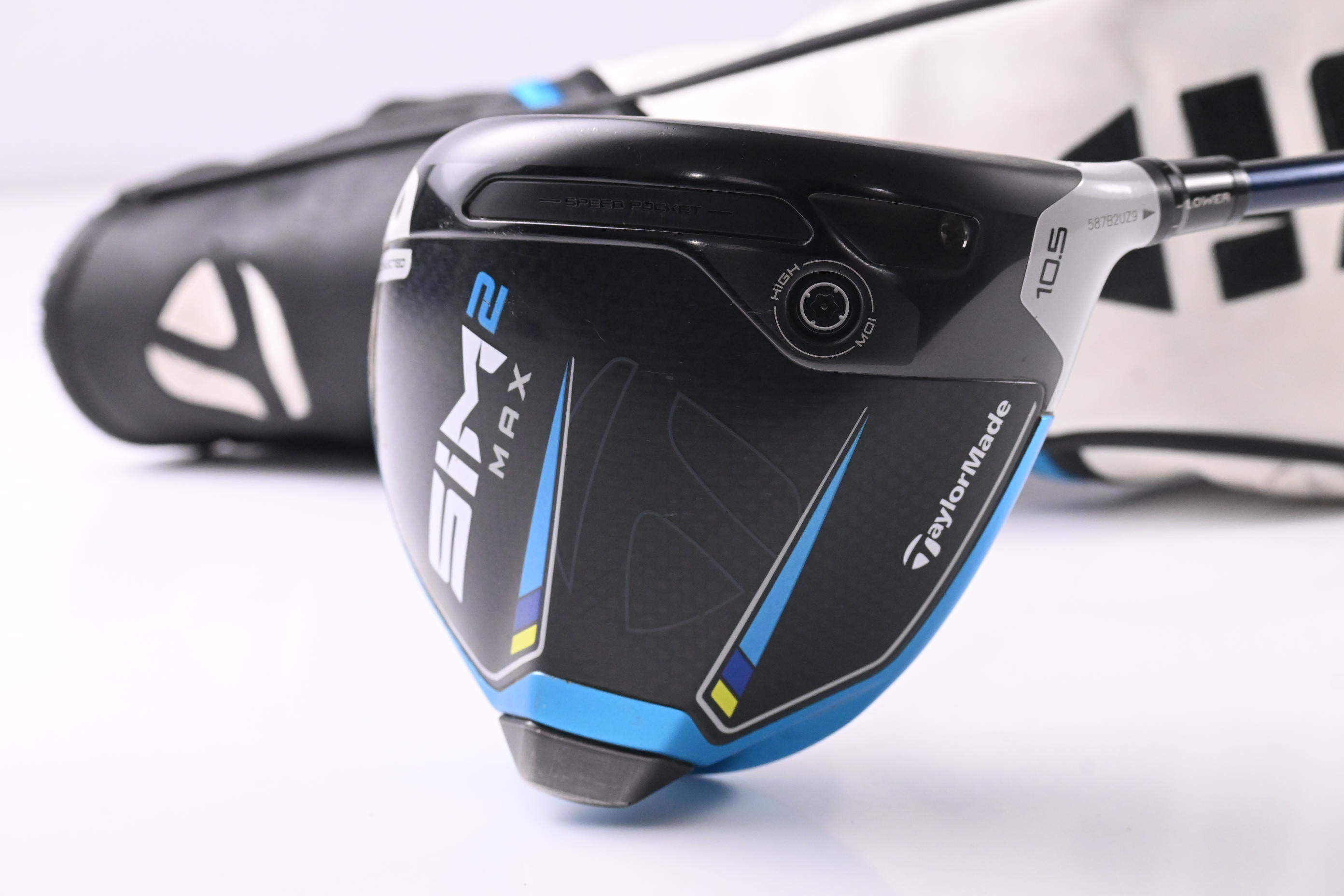 Taylormade SIM2 Max Driver / 10.5 Degree / Stiff Flex Ventus Blue 5 Shaft