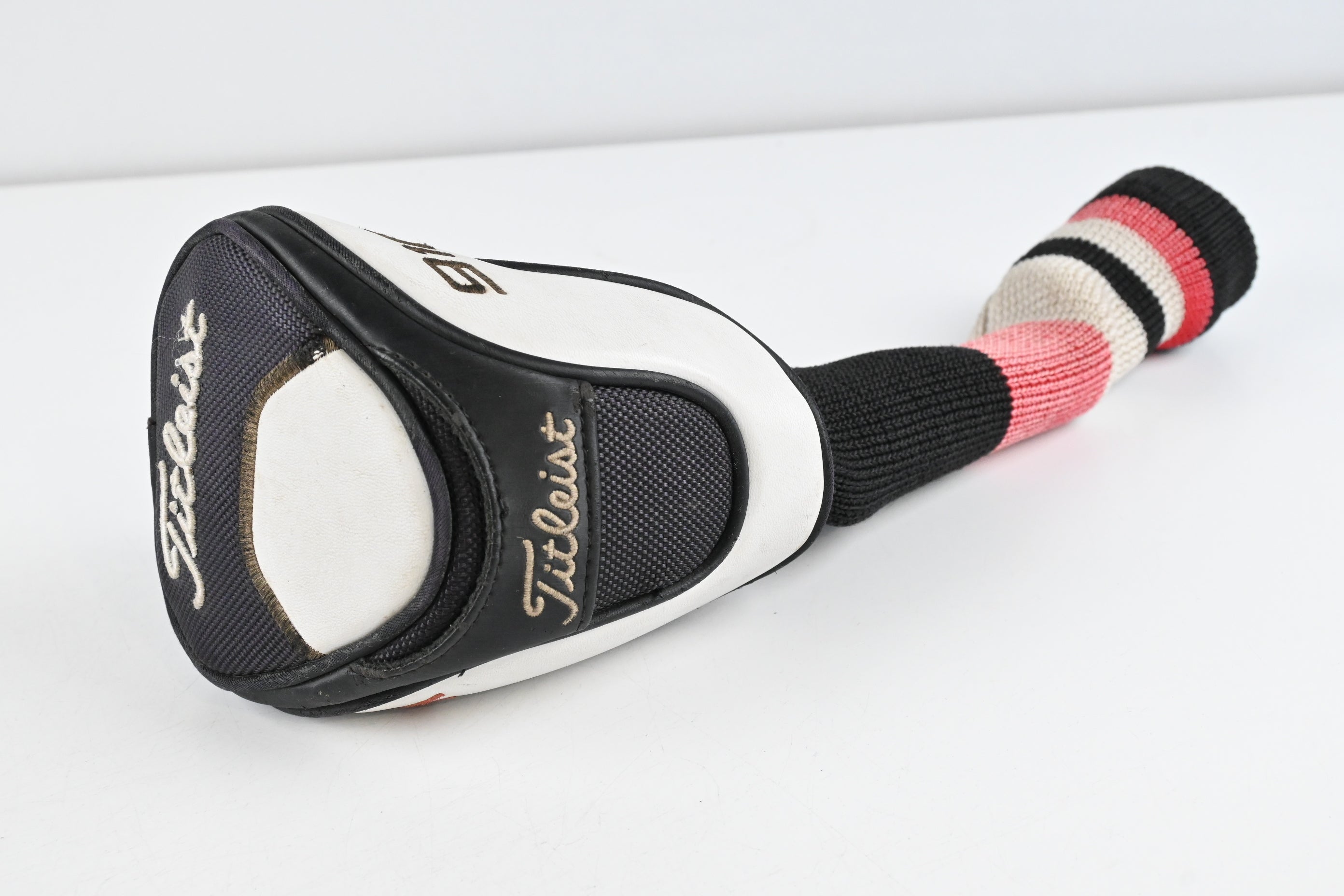 Titleist 910 F #4 Wood / 17 Degree / Regular Flex Aldila RIP 70 Shaft