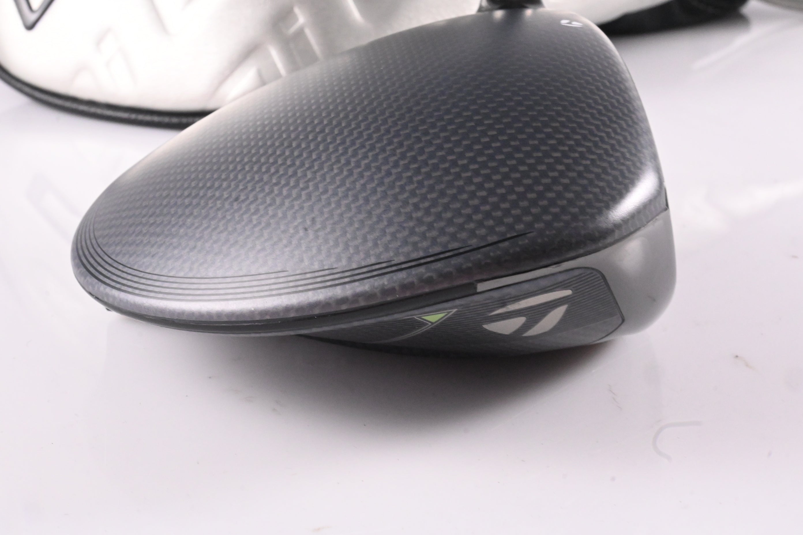 Taylormade Qi35 Driver / 9 Degree / Stiff Flex Fujikura Air Speeder 50 Shaft