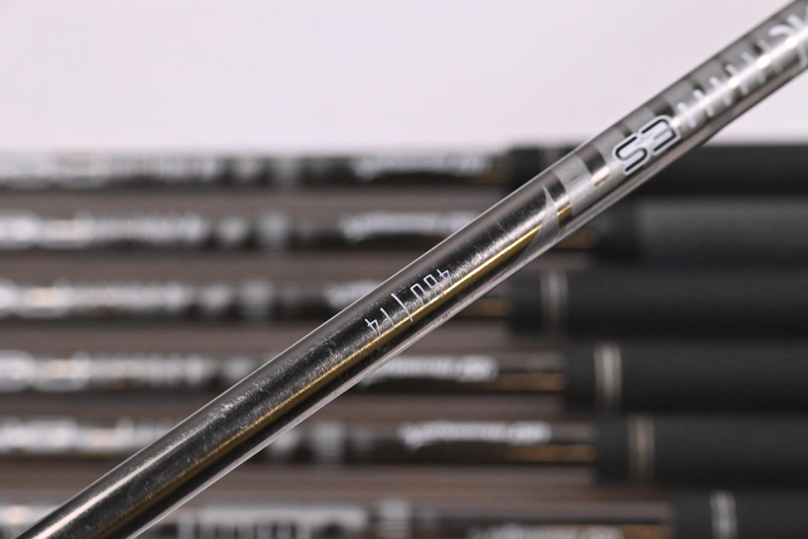 Taylormade M4 Irons / 6-PW+SW+LW / Stiff Flex UST Recoil ES460 Shafts