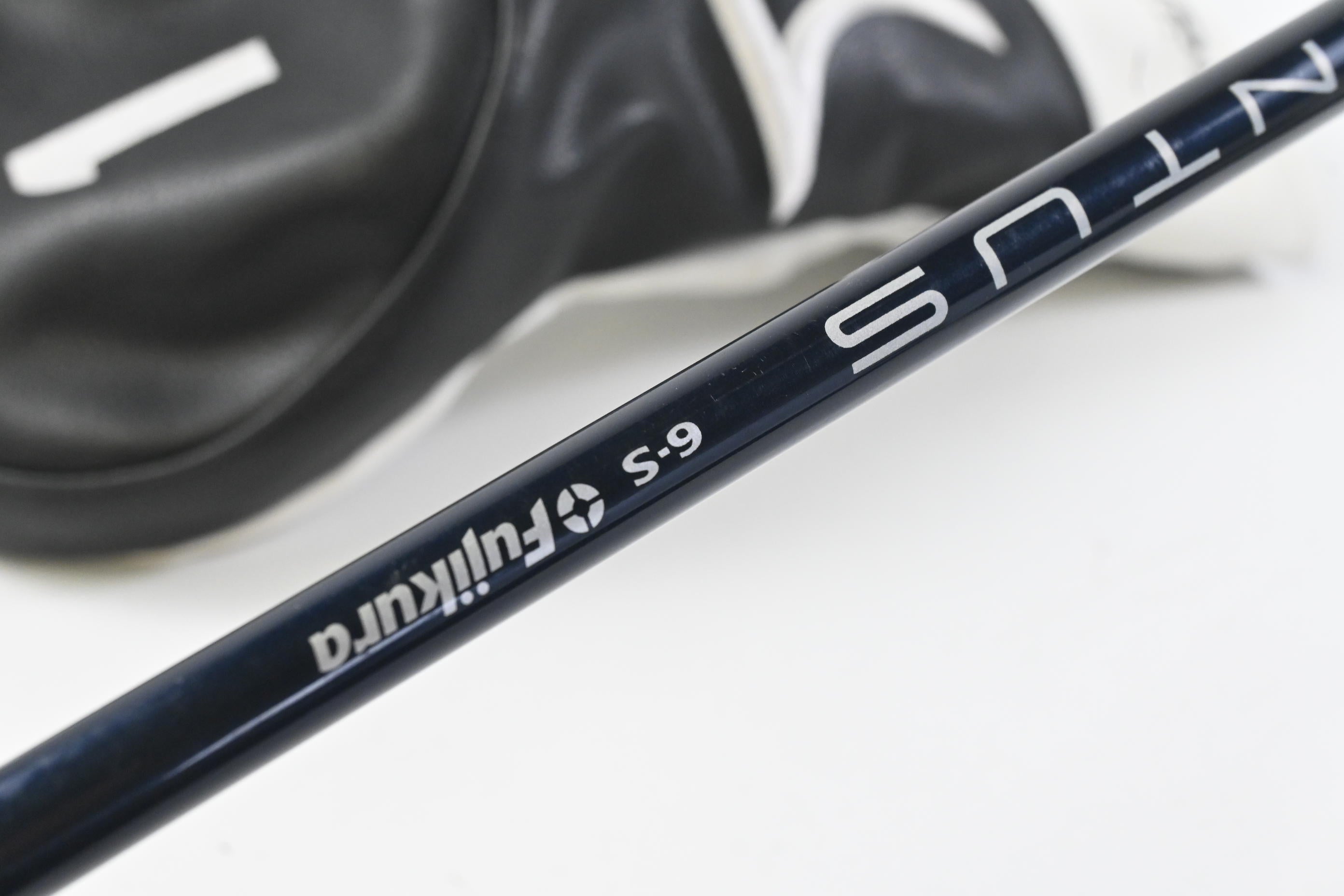 Takomo IIGNIS D1 Driver / 10.5 Degree / Stiff Flex Fujikura Ventus Blue 6 Shaft