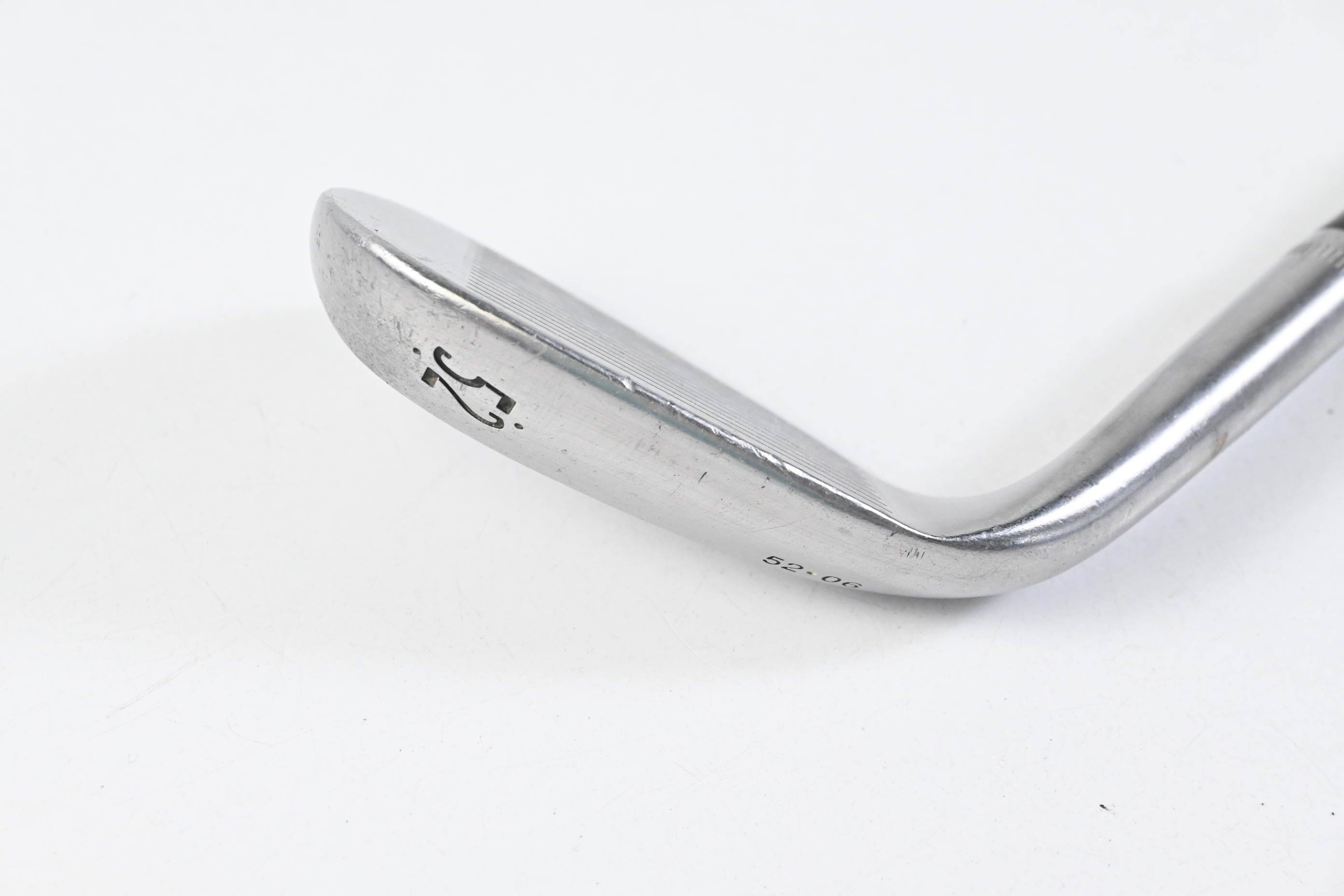 Wilson FG Tour Gap Wedge / 52 Degree / Wedge Flex Dynamic Gold Shaft