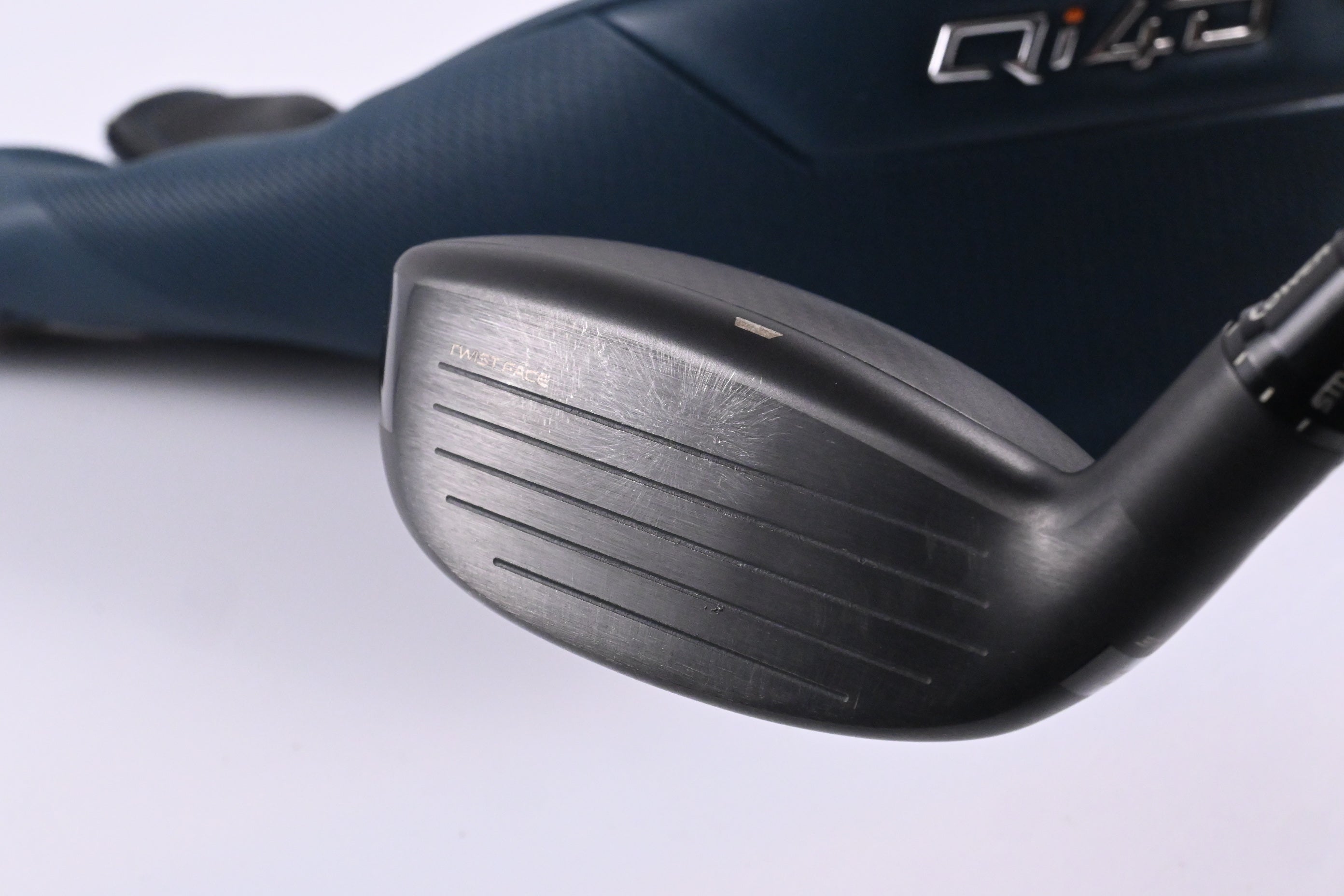 Taylormade Qi4D #4 Hybrid / 22 Degree / Regular Flex KBS Reax 65 Shaft