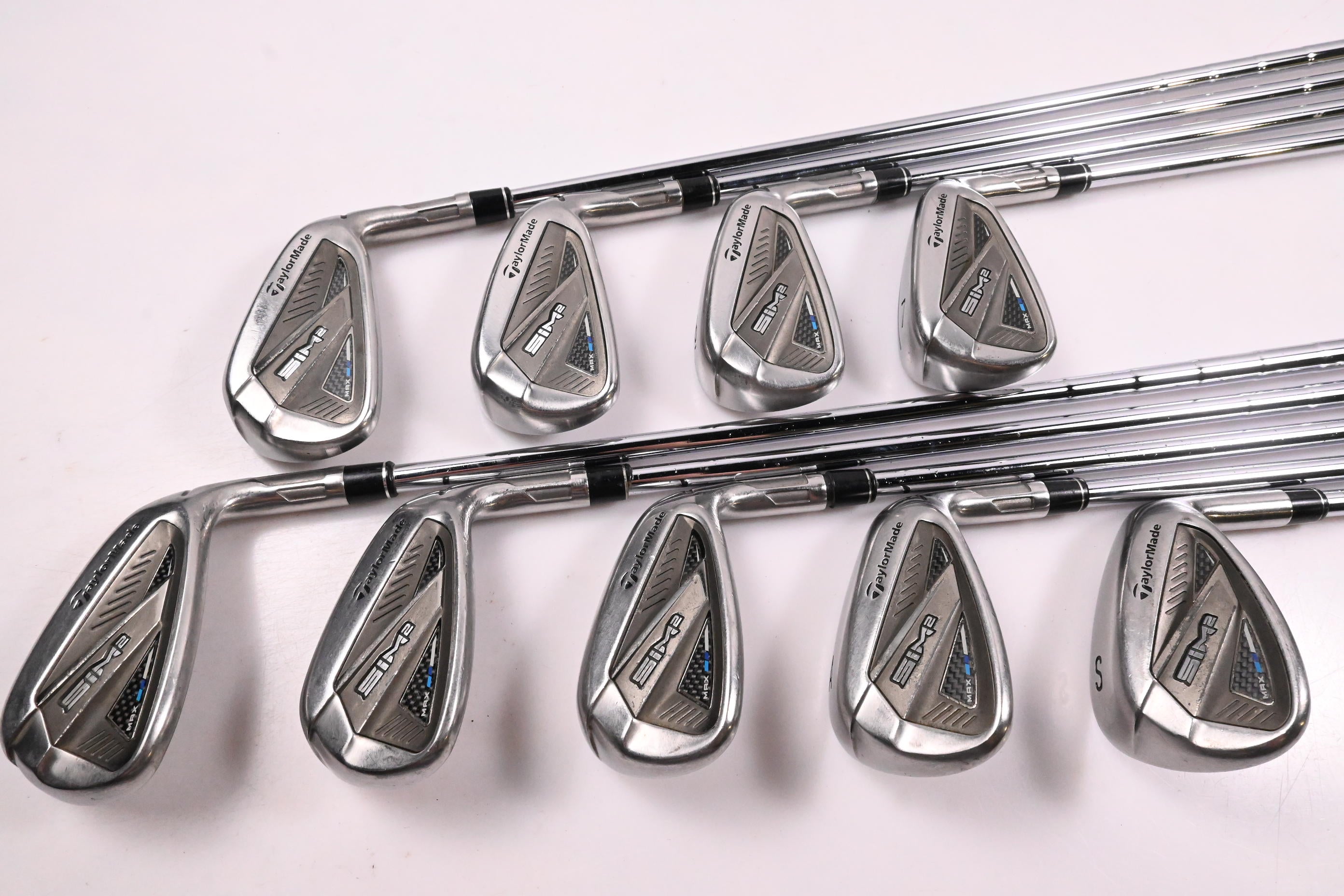 Taylormade SIM2 Max Irons / 4-PW+GW+SW / Regular Flex Elevate 95 Shafts
