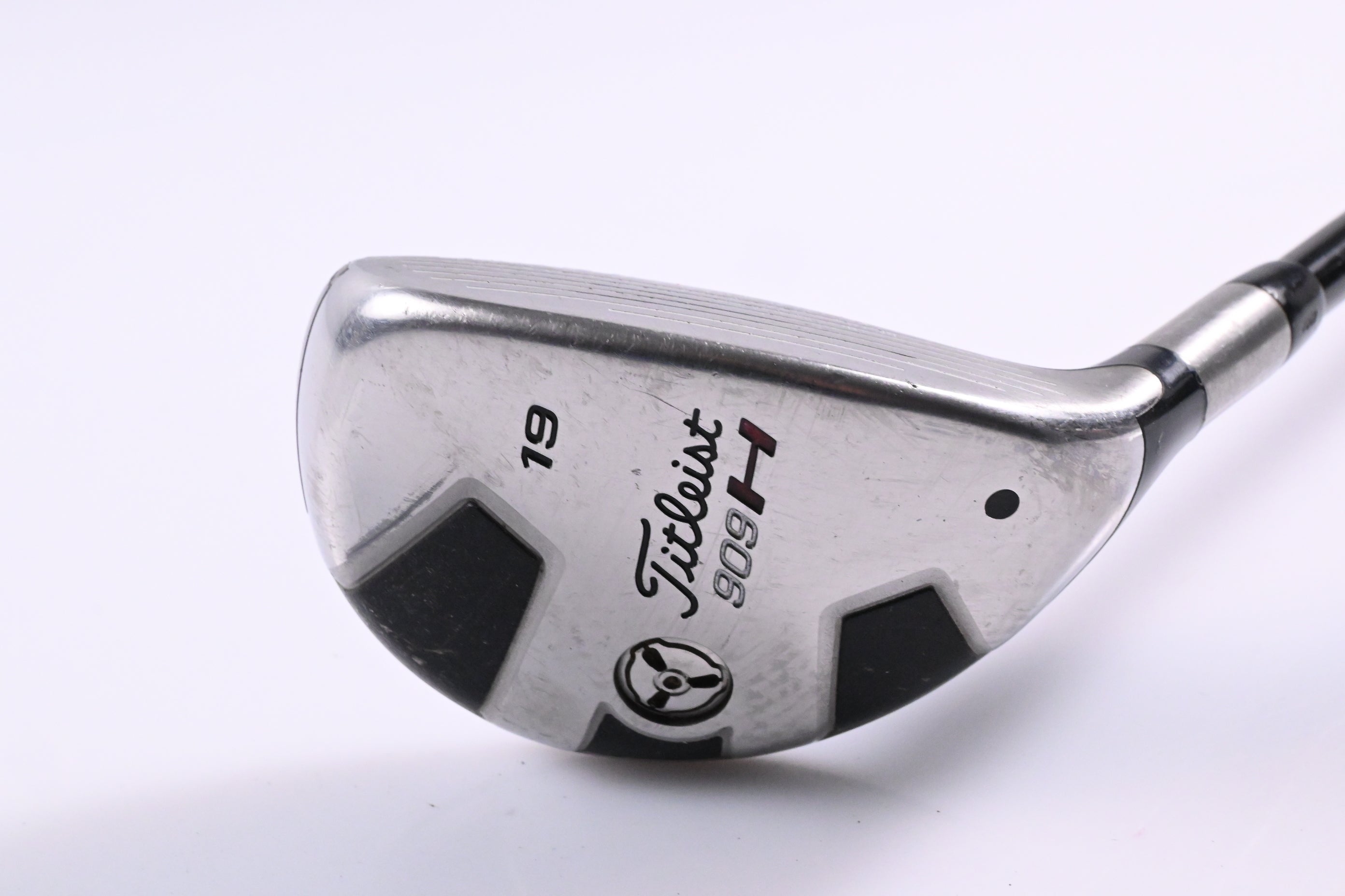 Titleist 909H #3 Hybrid / 19 Degree / Stiff Flex Aldila Voodoo Shaft